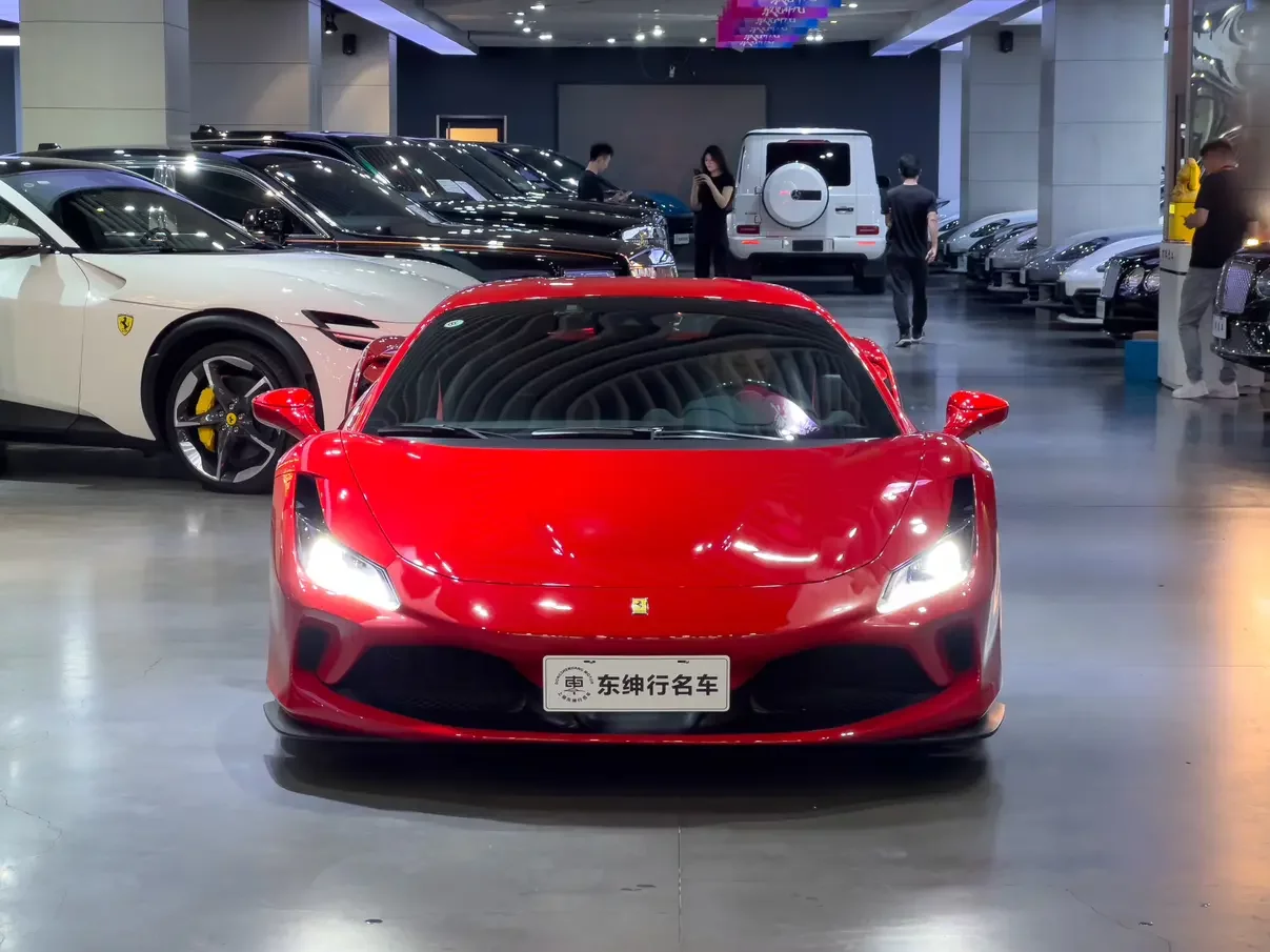 Ferrari F8