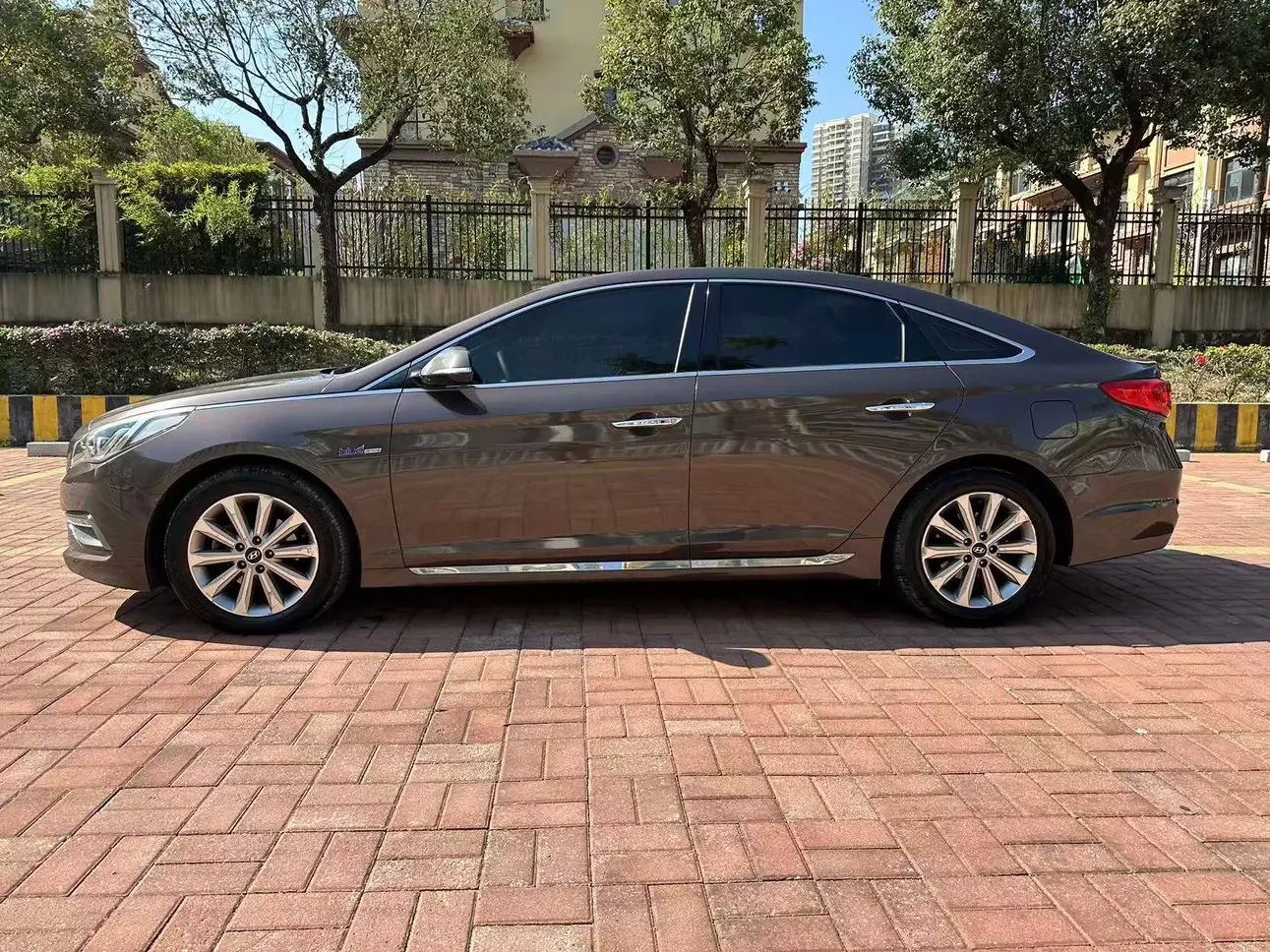 Hyundai sonata nine