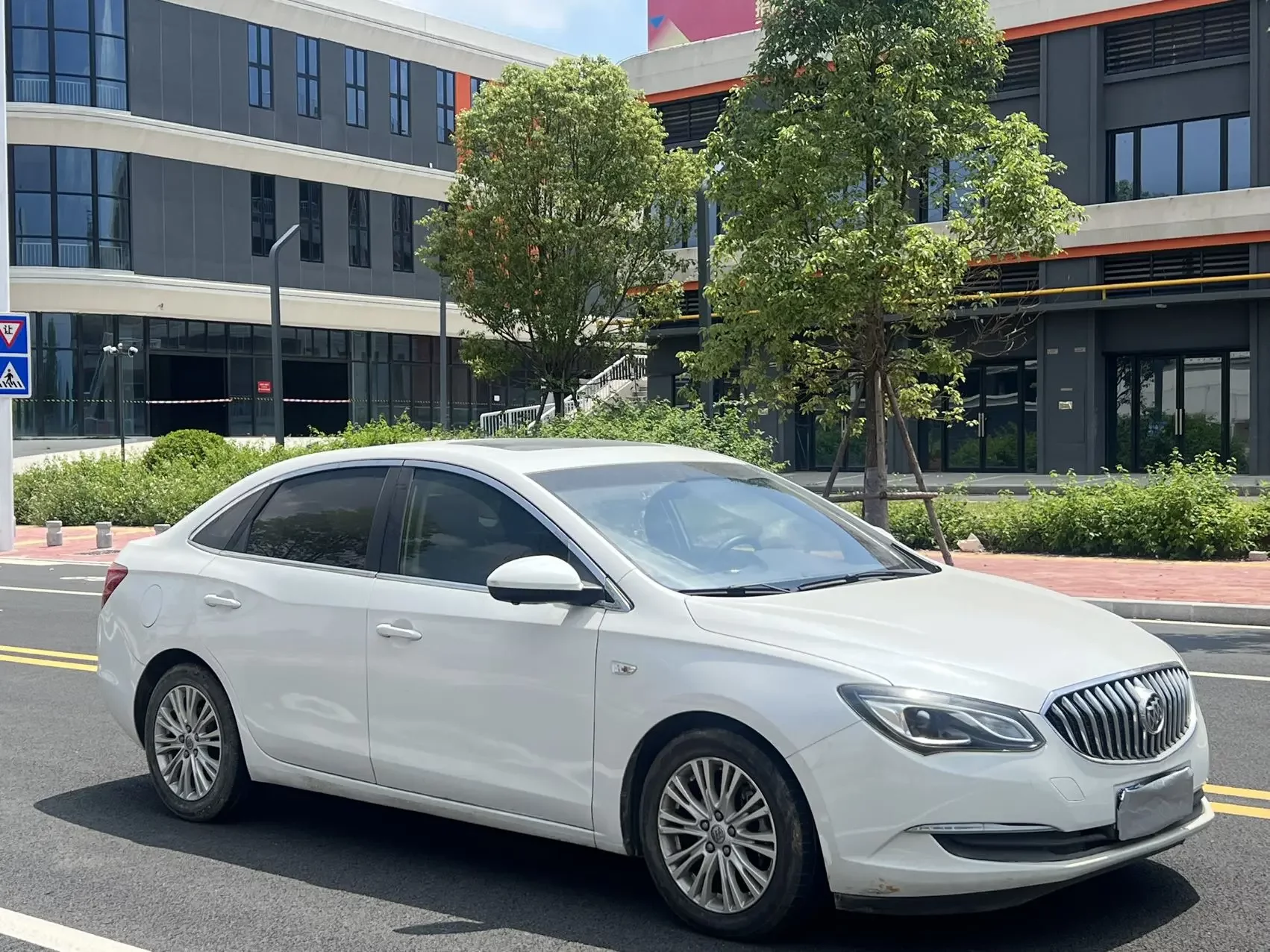 Buick Yinglang