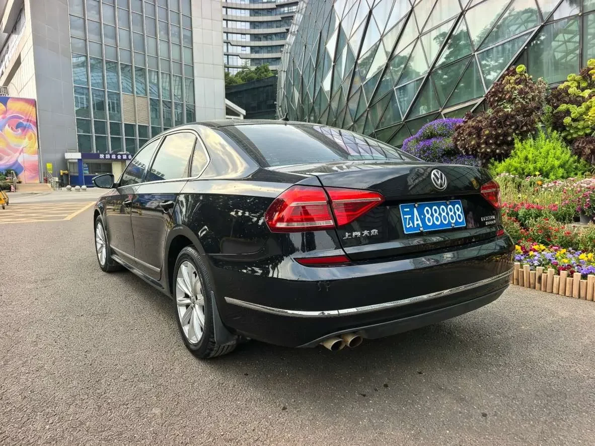 Volkswagen Passat