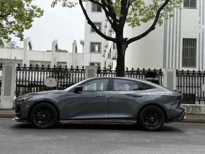 Changan UNI-V