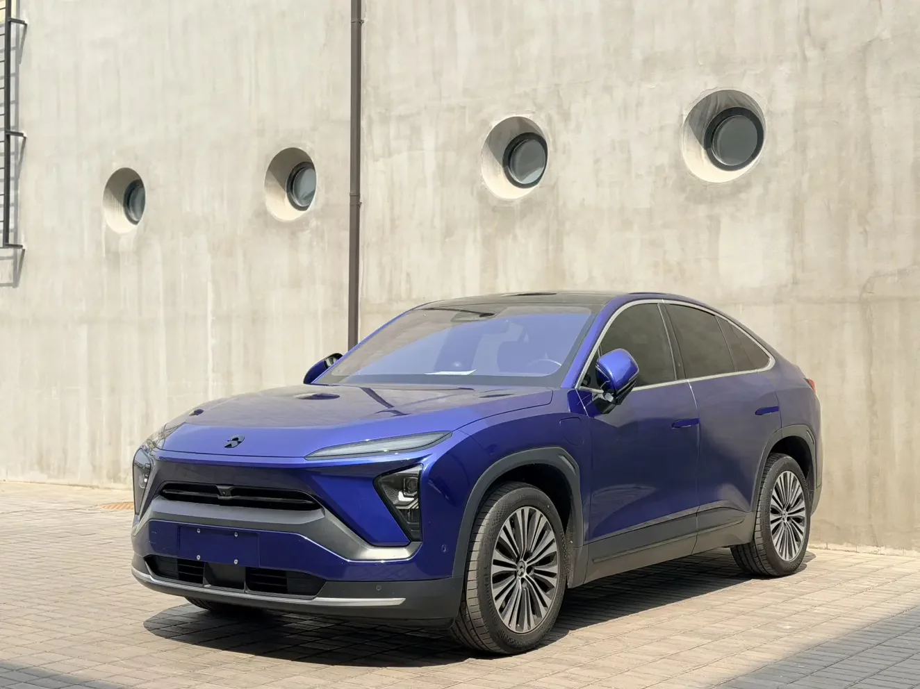 NIO EC6