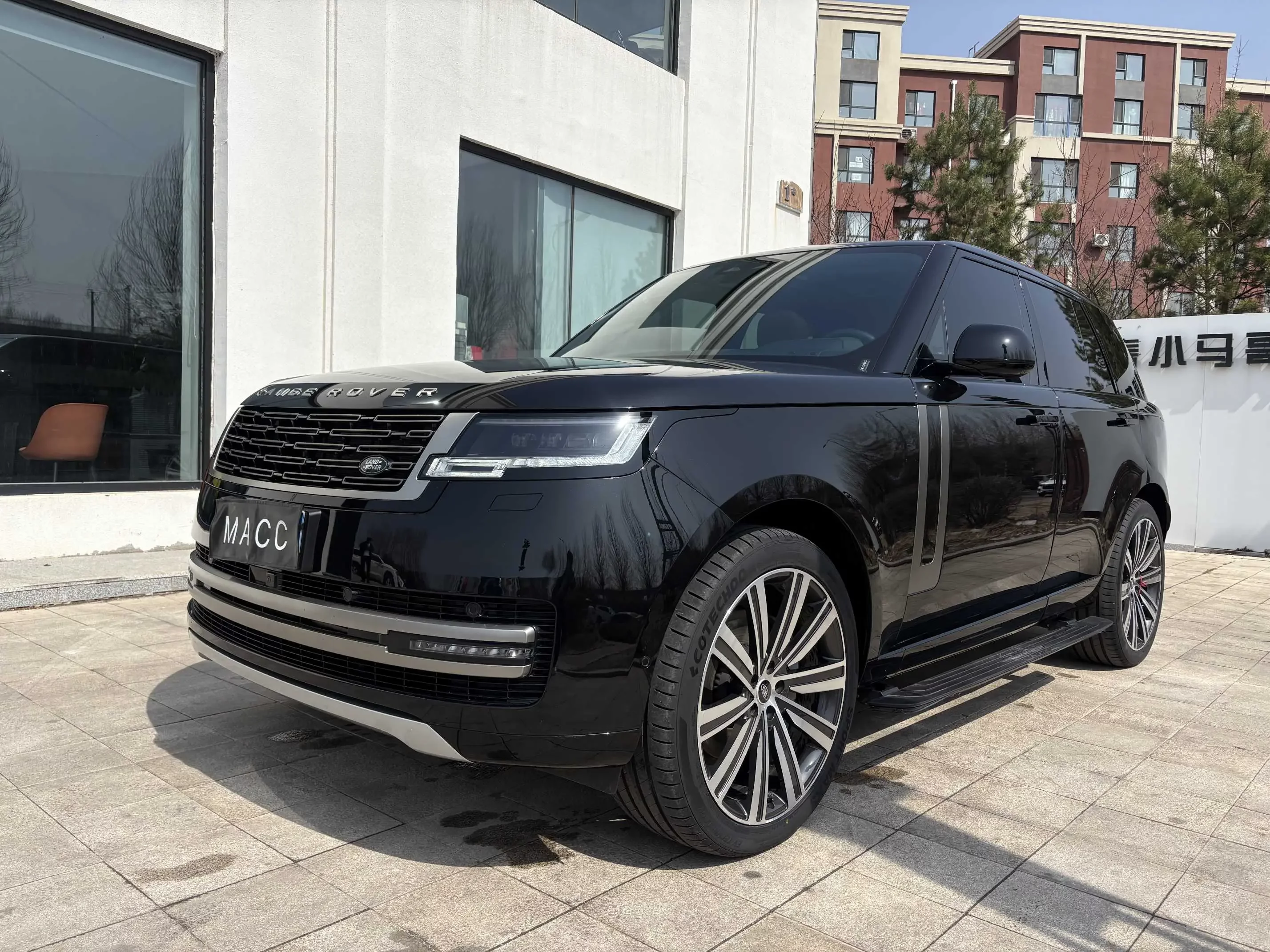 Land Rover range rover