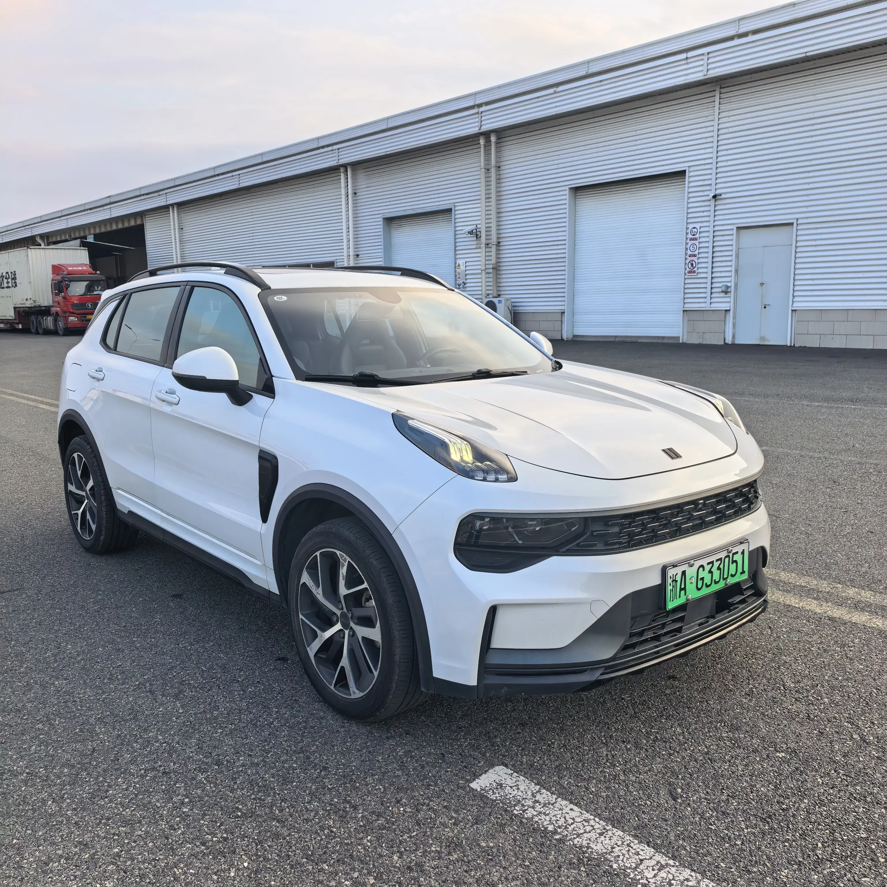 Lynk & Co 01 EM-P