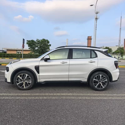 Lynk & Co 01 EM-P
