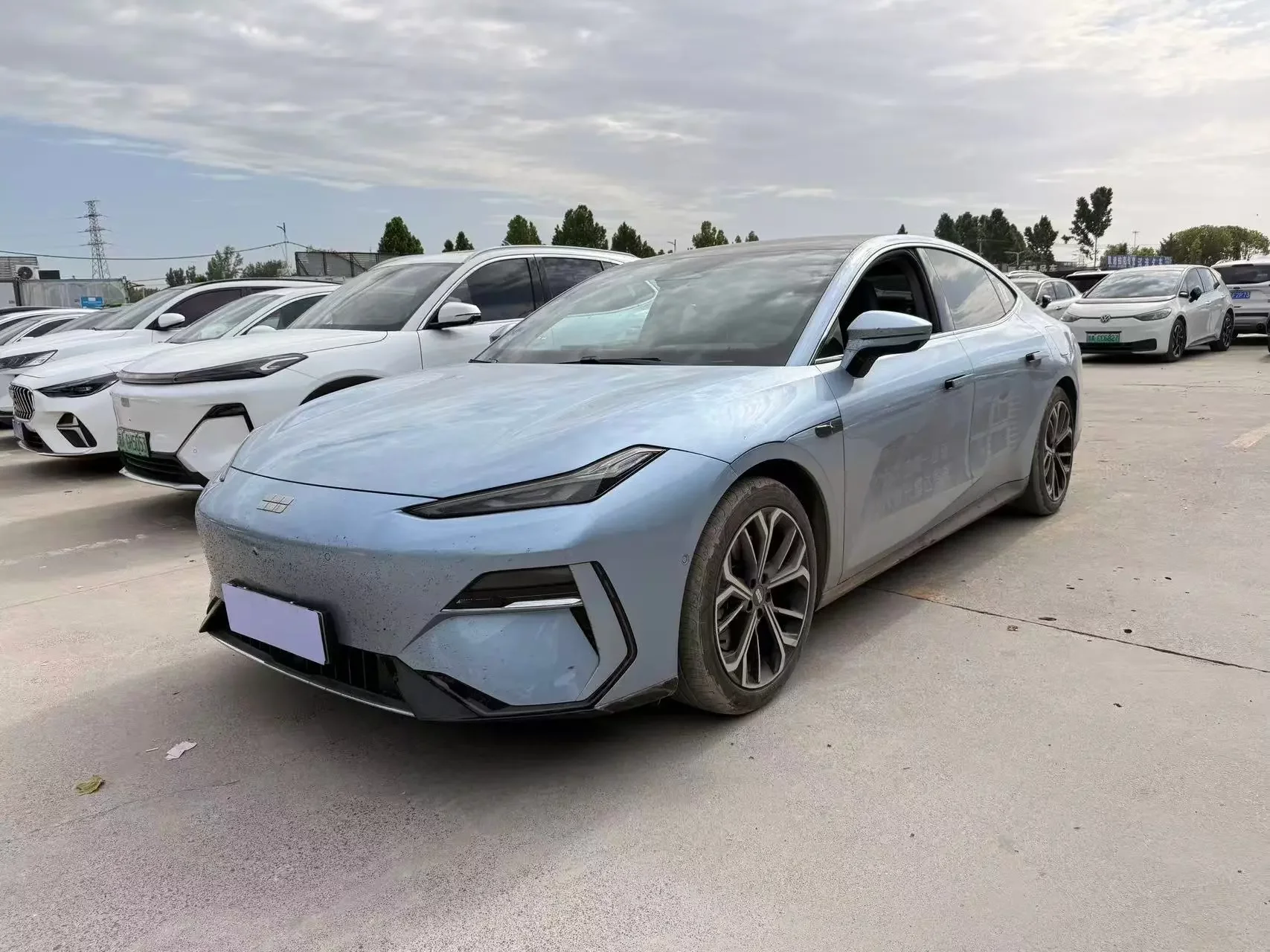 Geely Galaxy E8