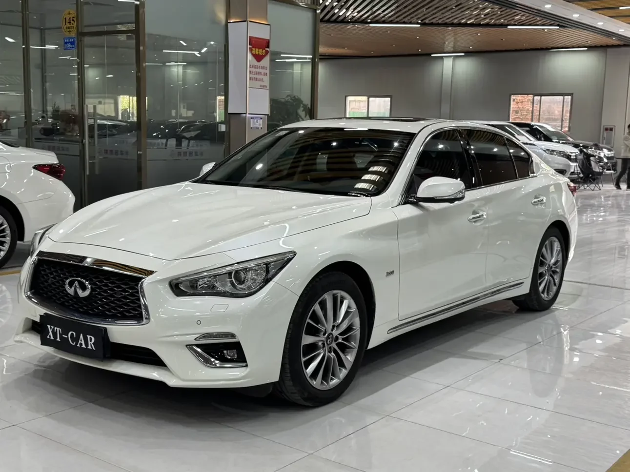 Infiniti Q50L