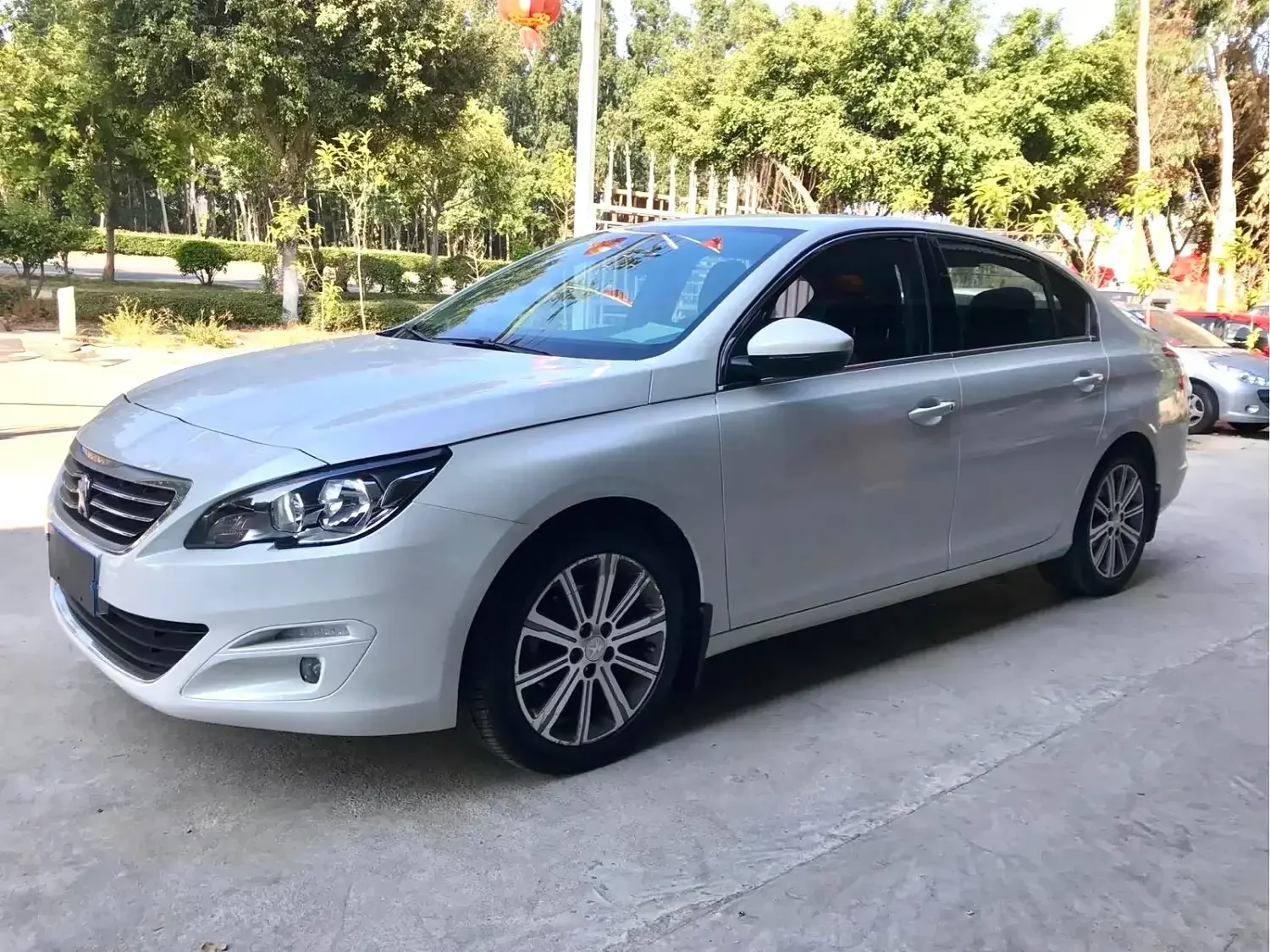 Peugeot 408