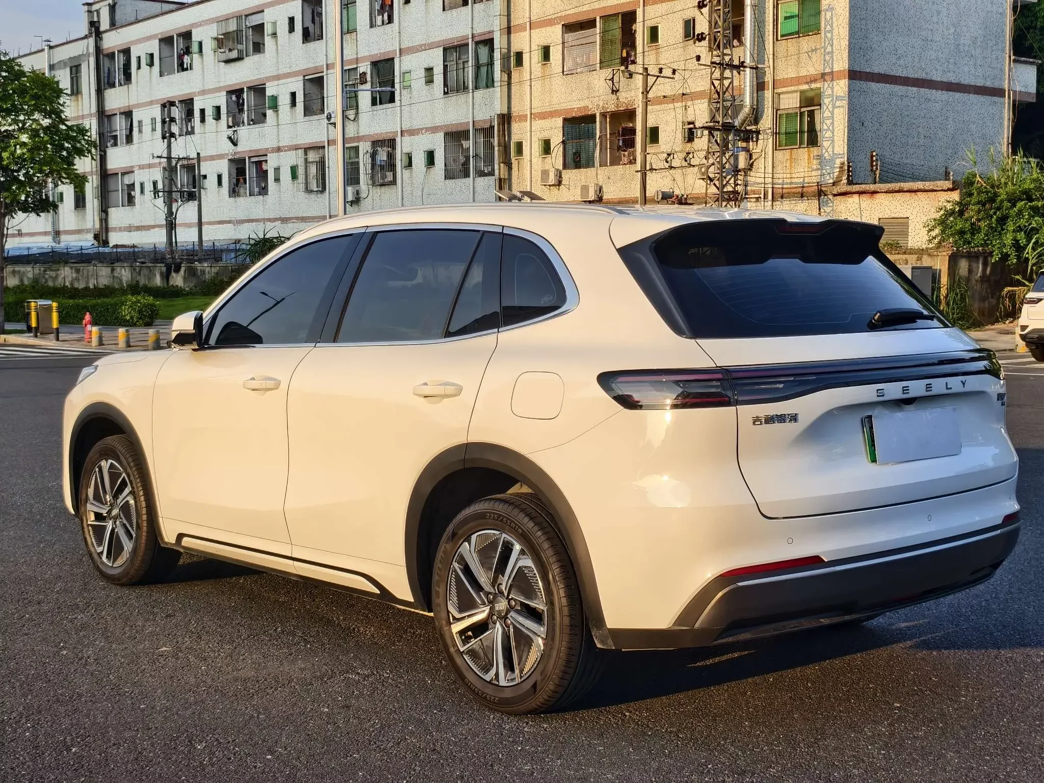 Geely Galaxy Starship 7 EM-i