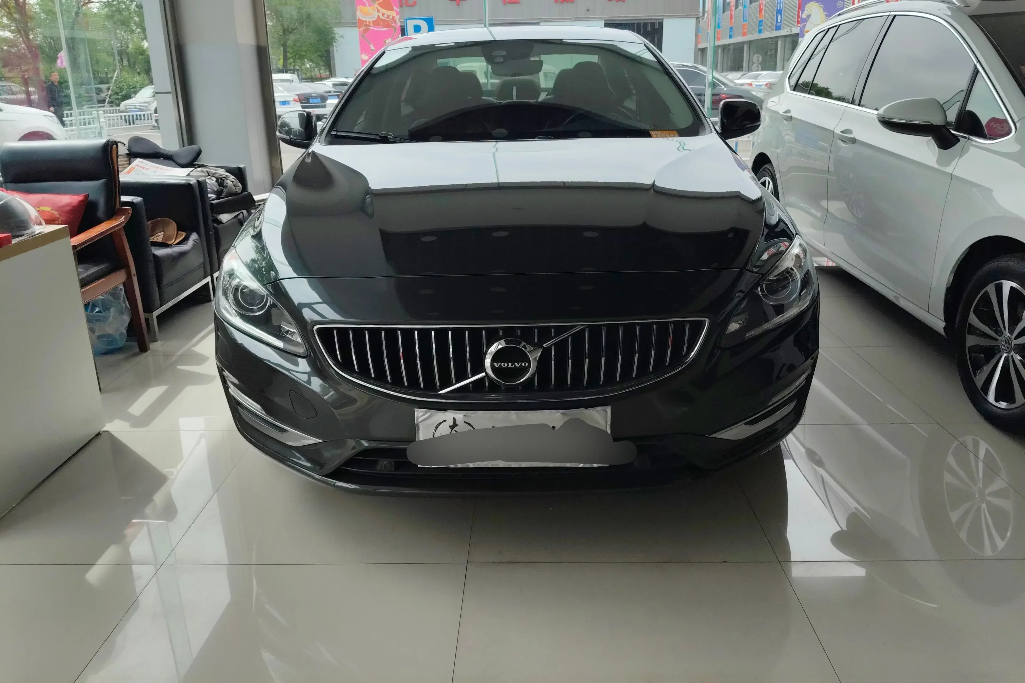 Volvo S60