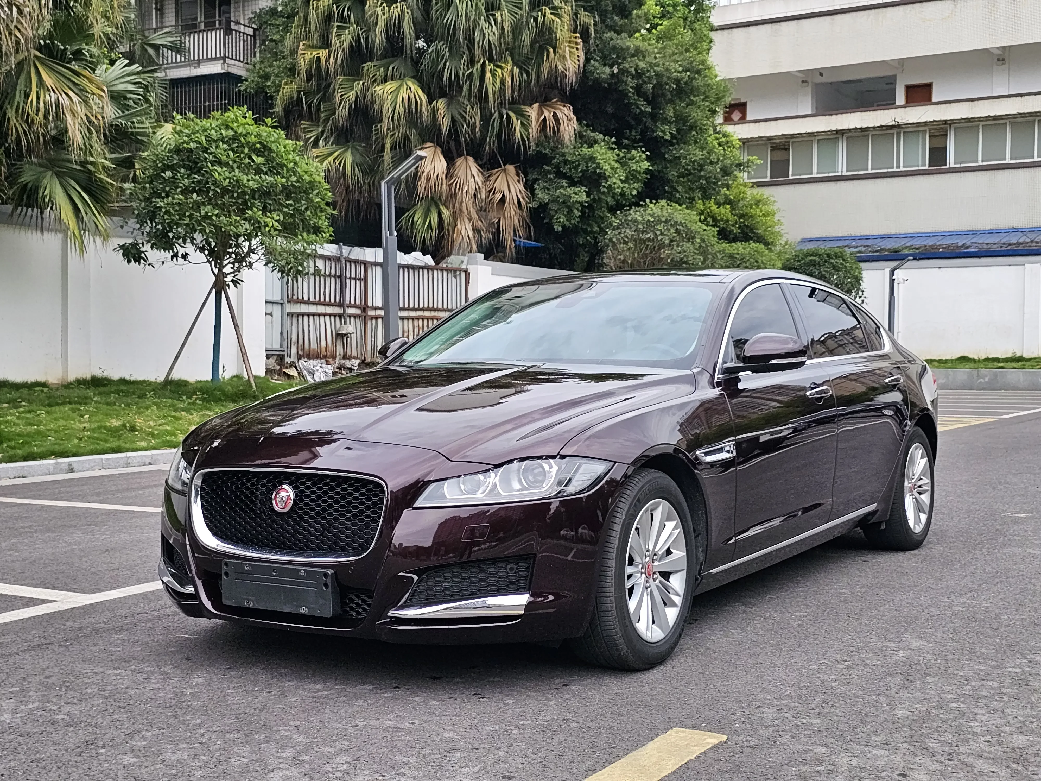 Jaguar XFL
