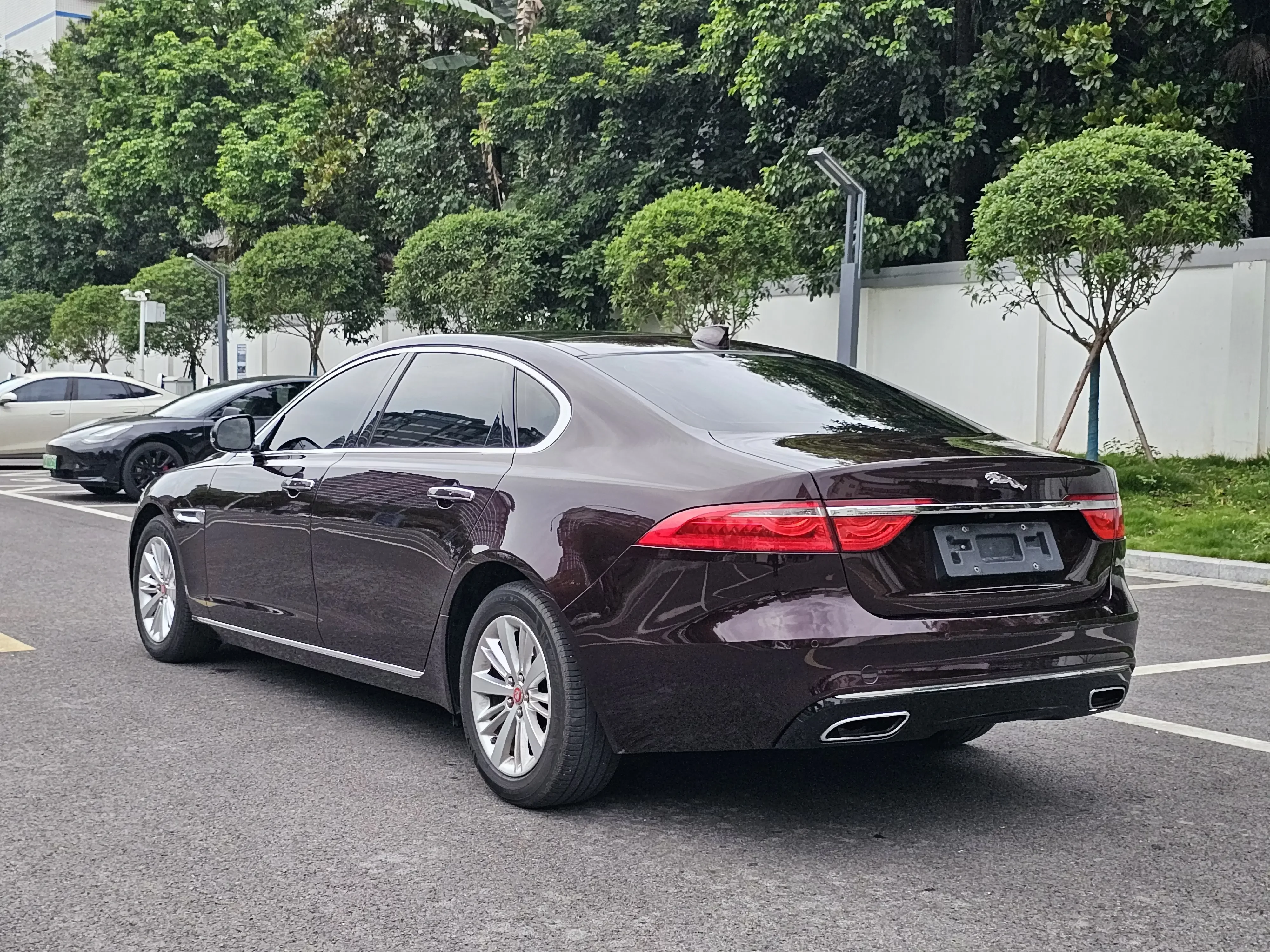 Jaguar XFL