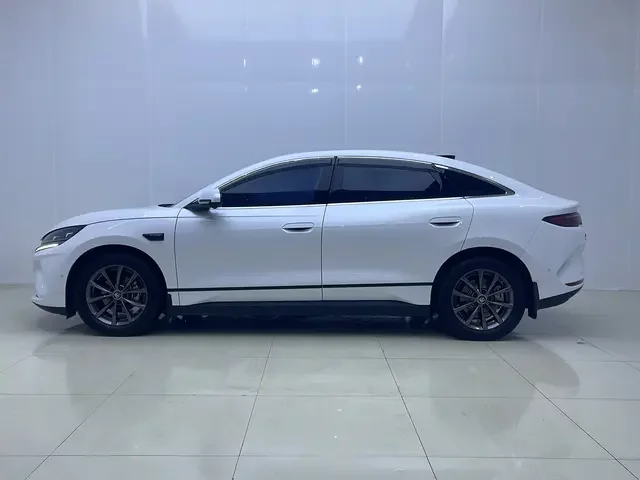 BYD Qin L EV