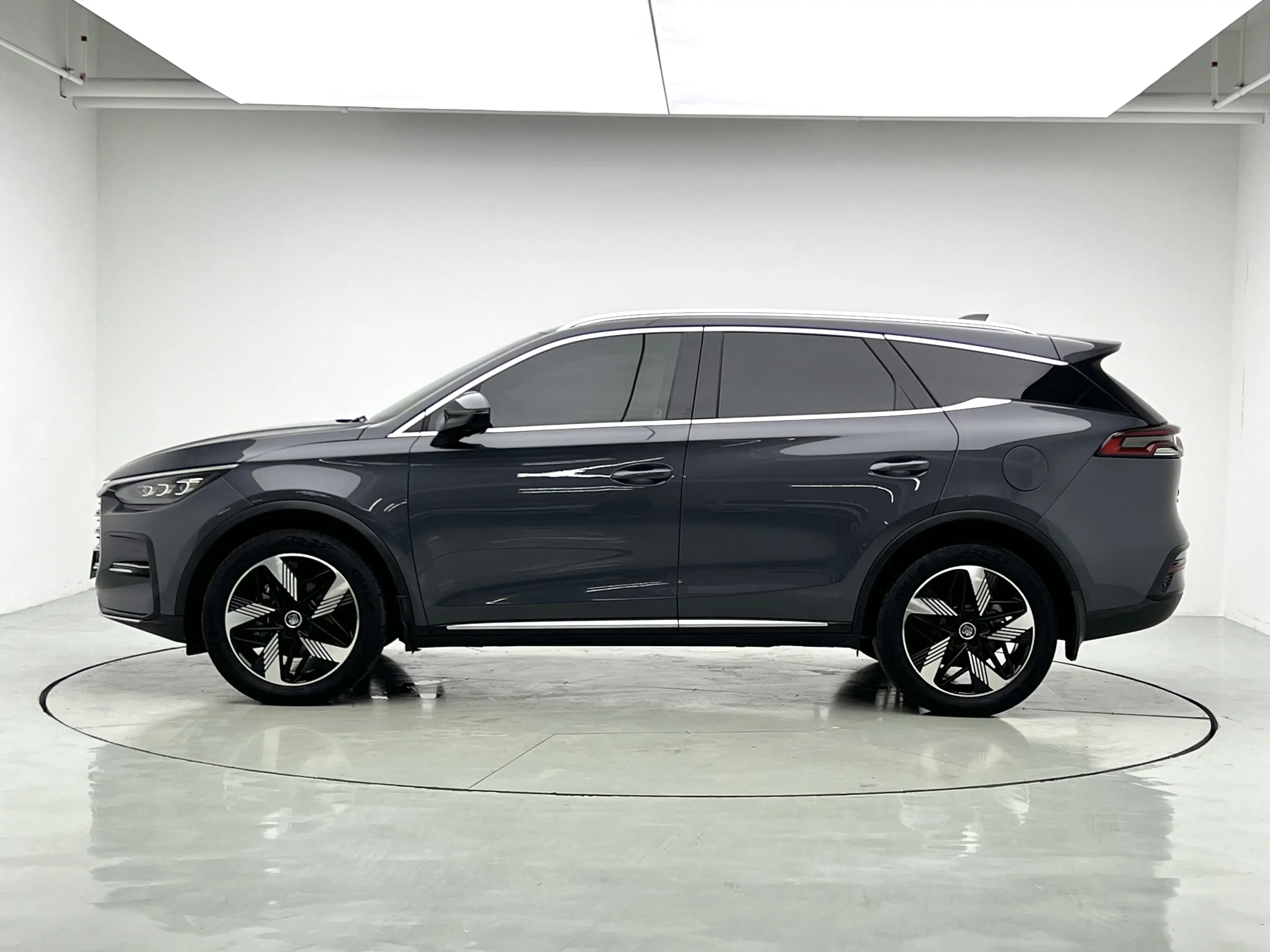 BYD Tang DM