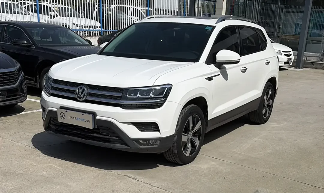 Volkswagen Tharu