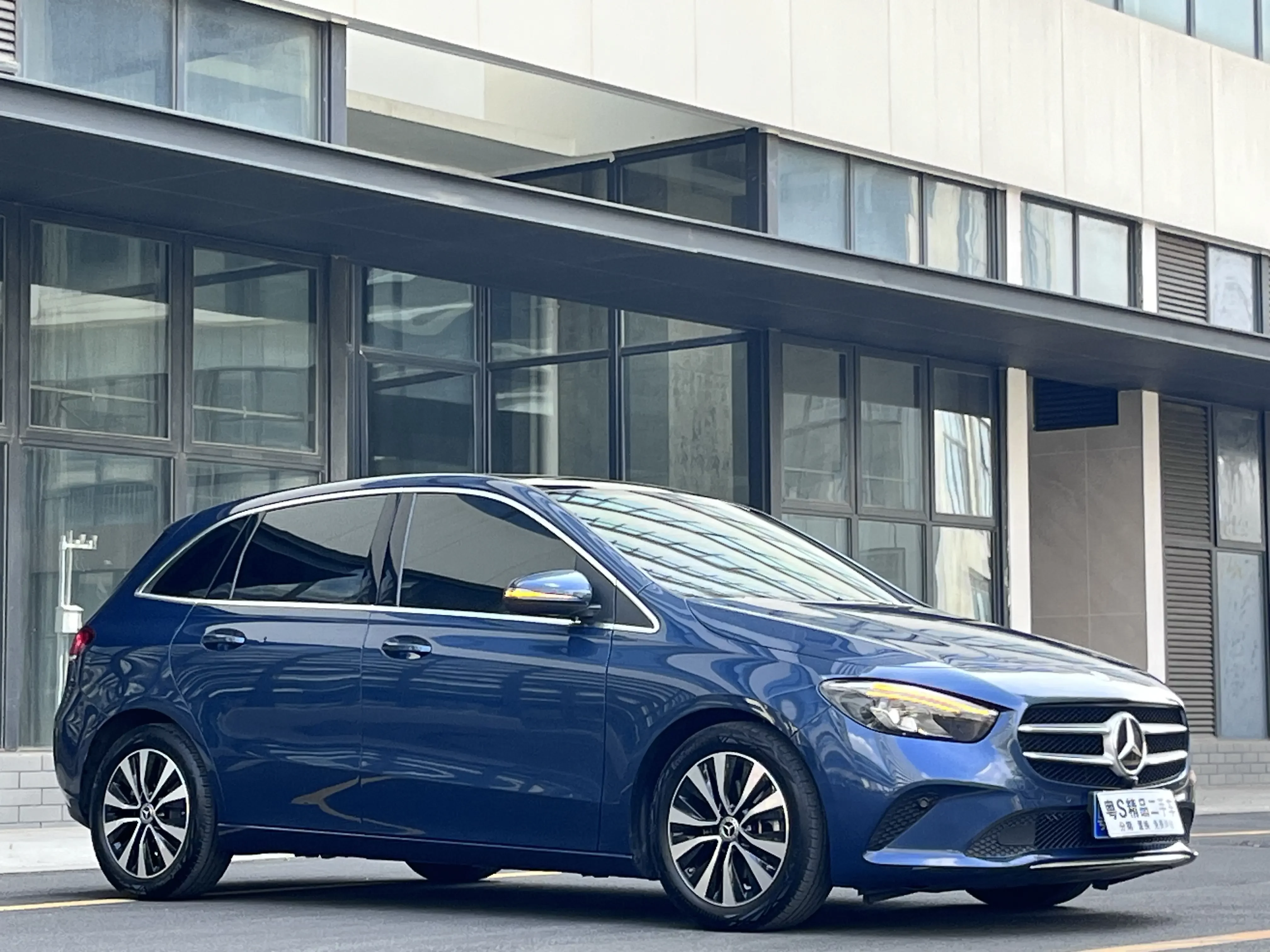 Mercedes-Benz B Class