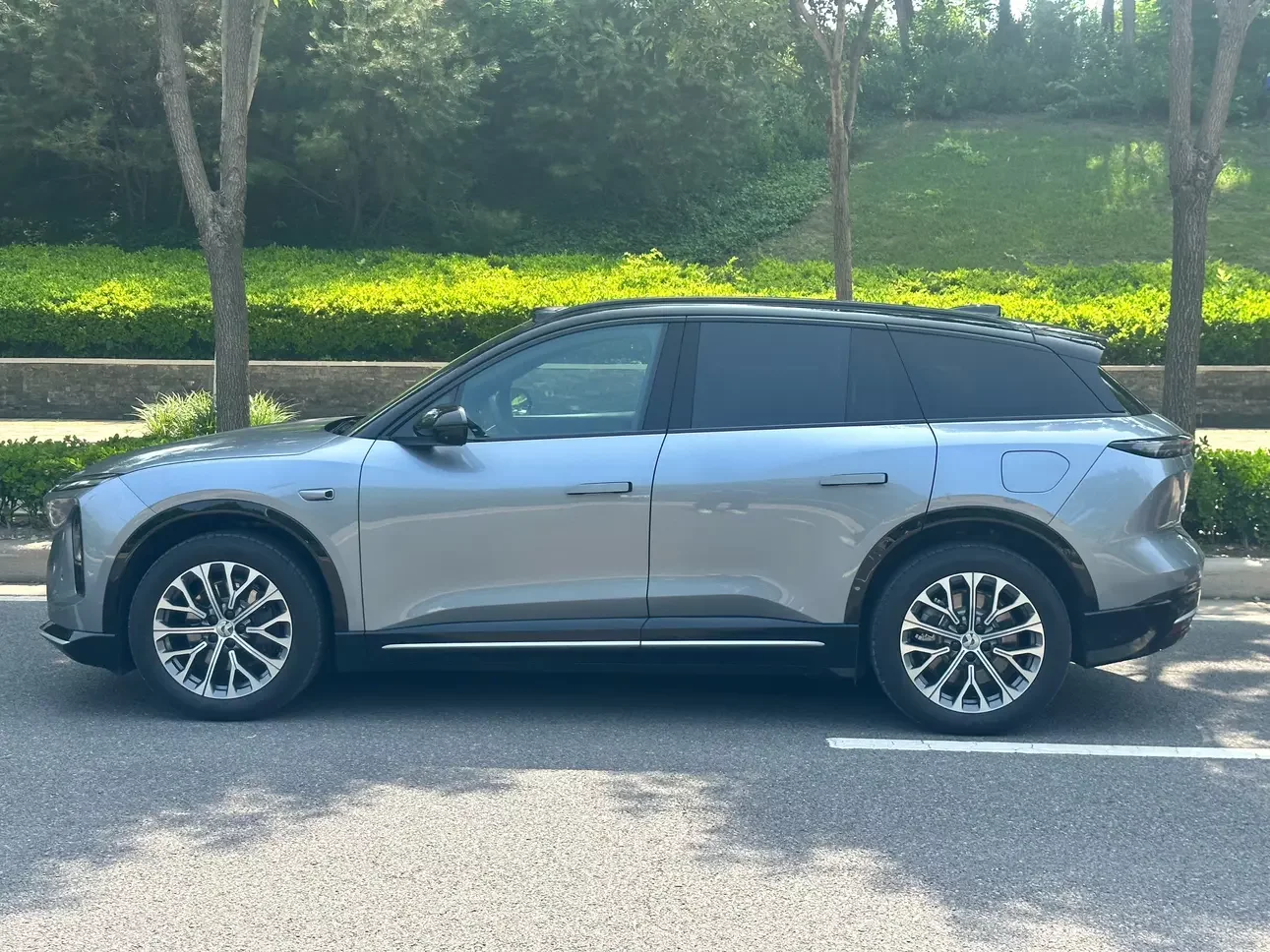 NIO ES6