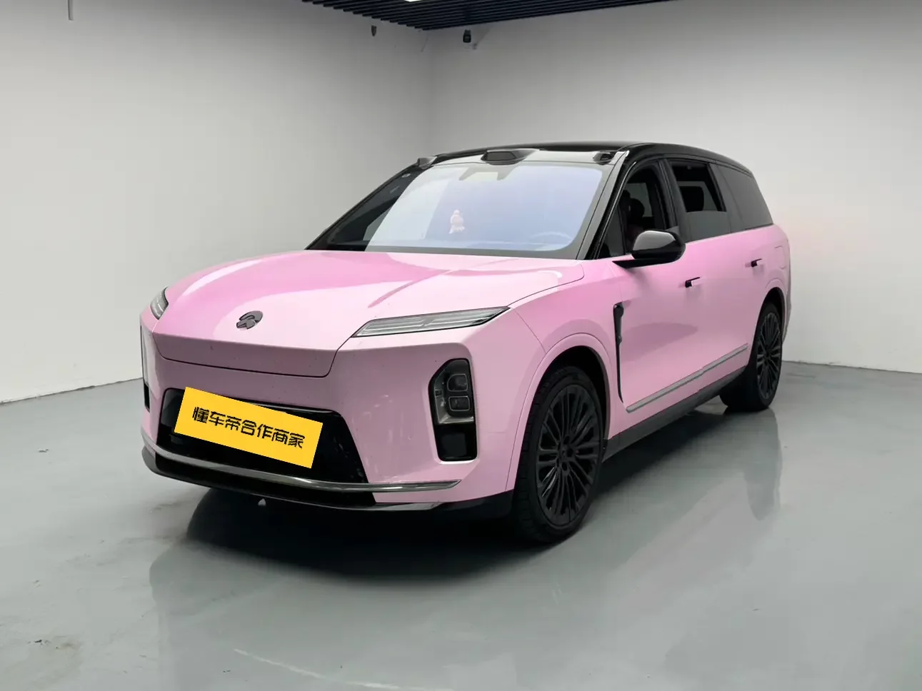 NIO ES8