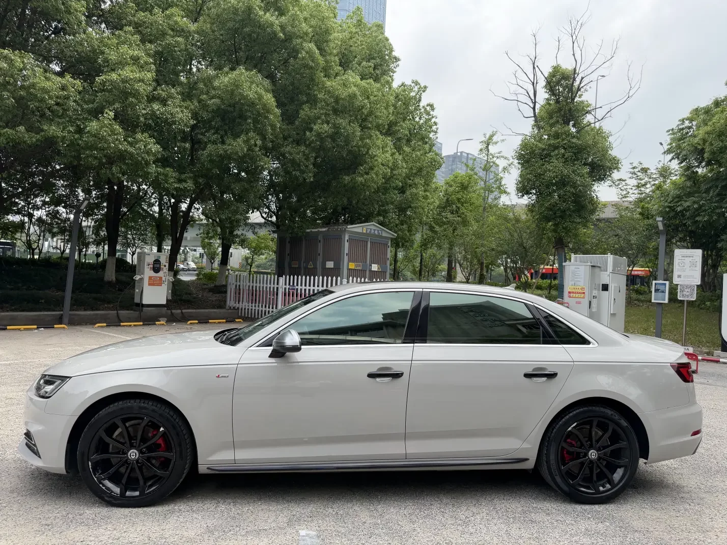 Audi A4L