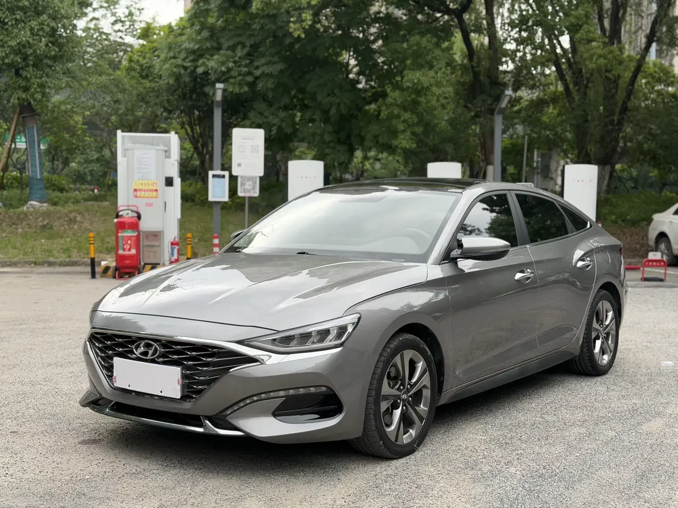 Hyundai Lafesta