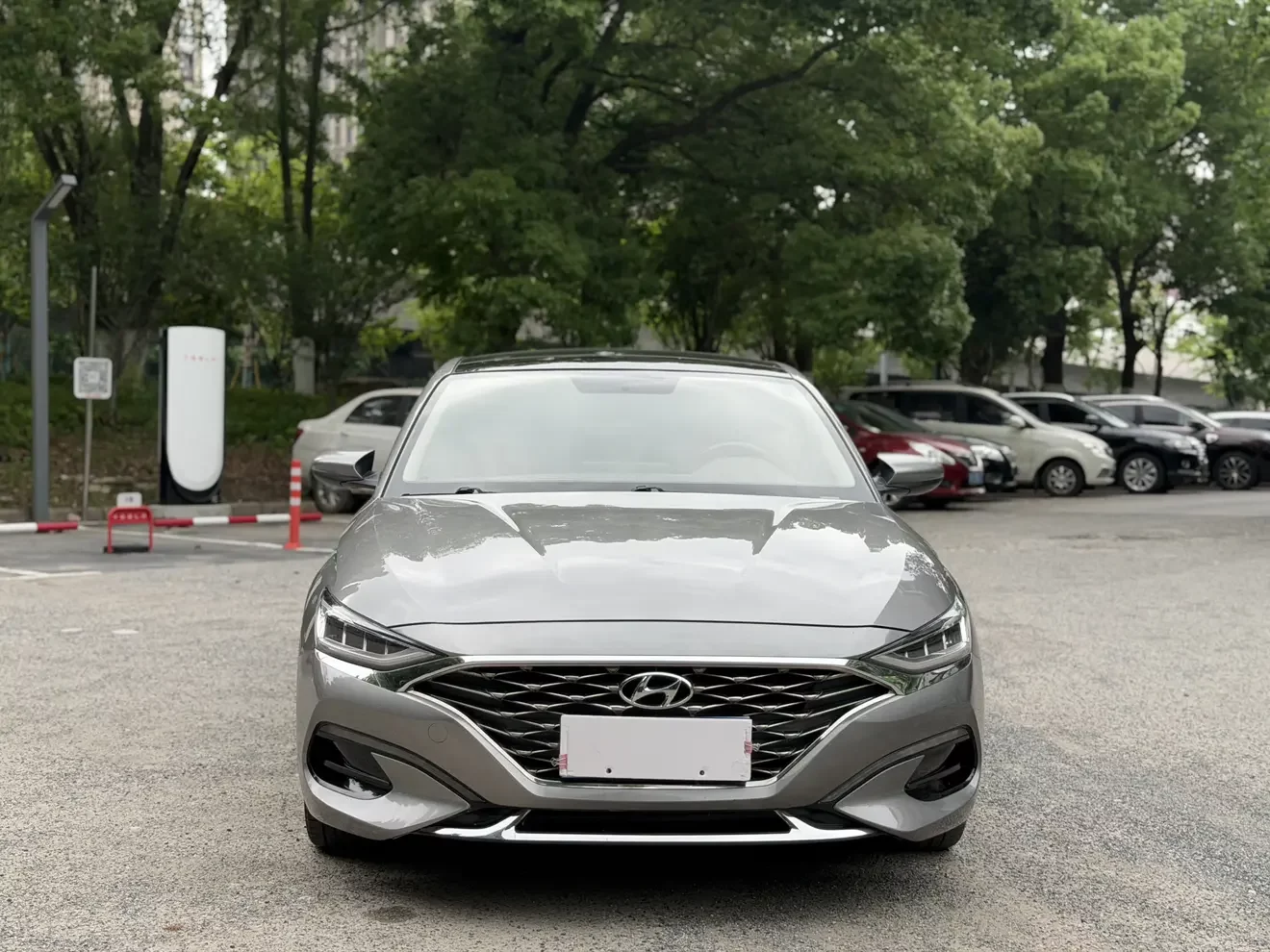 Hyundai Lafesta