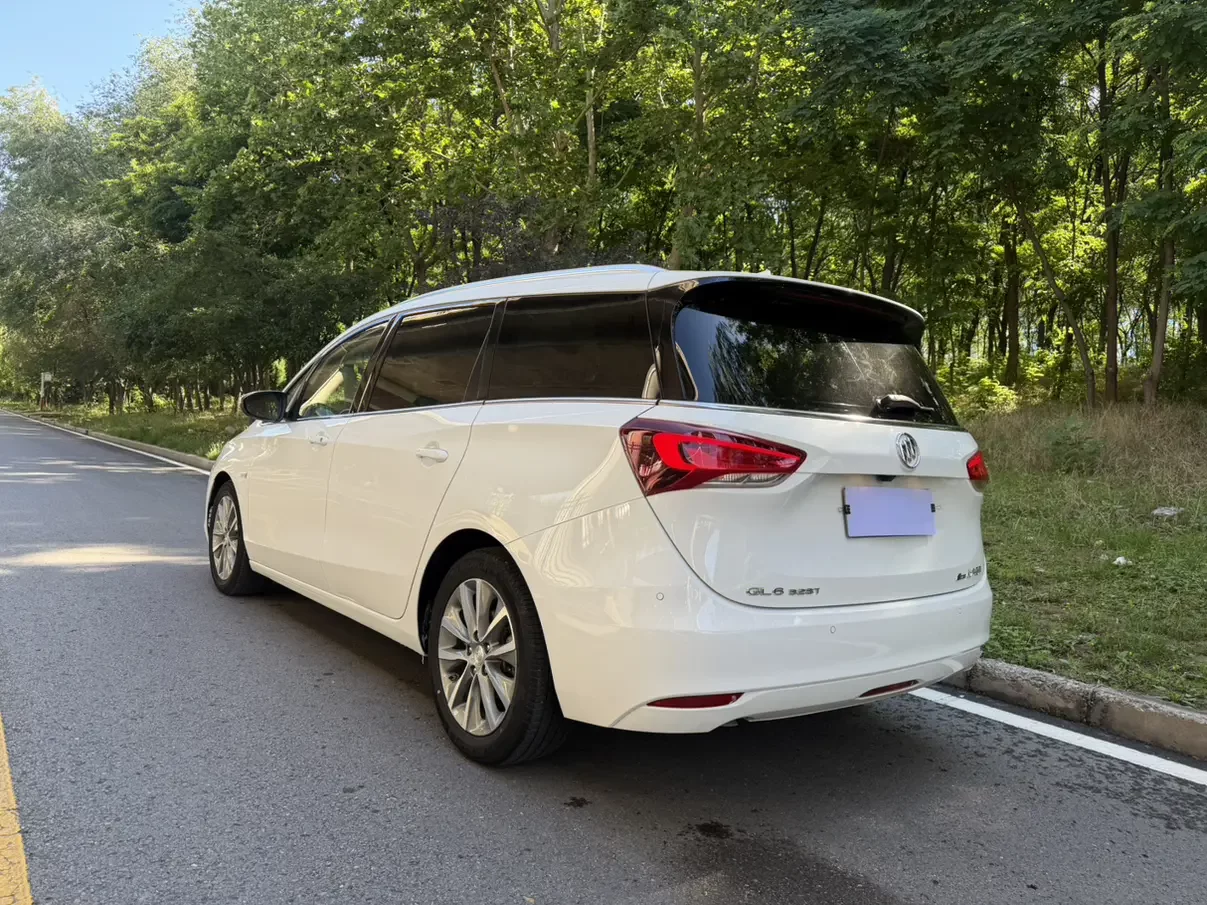 Buick GL6