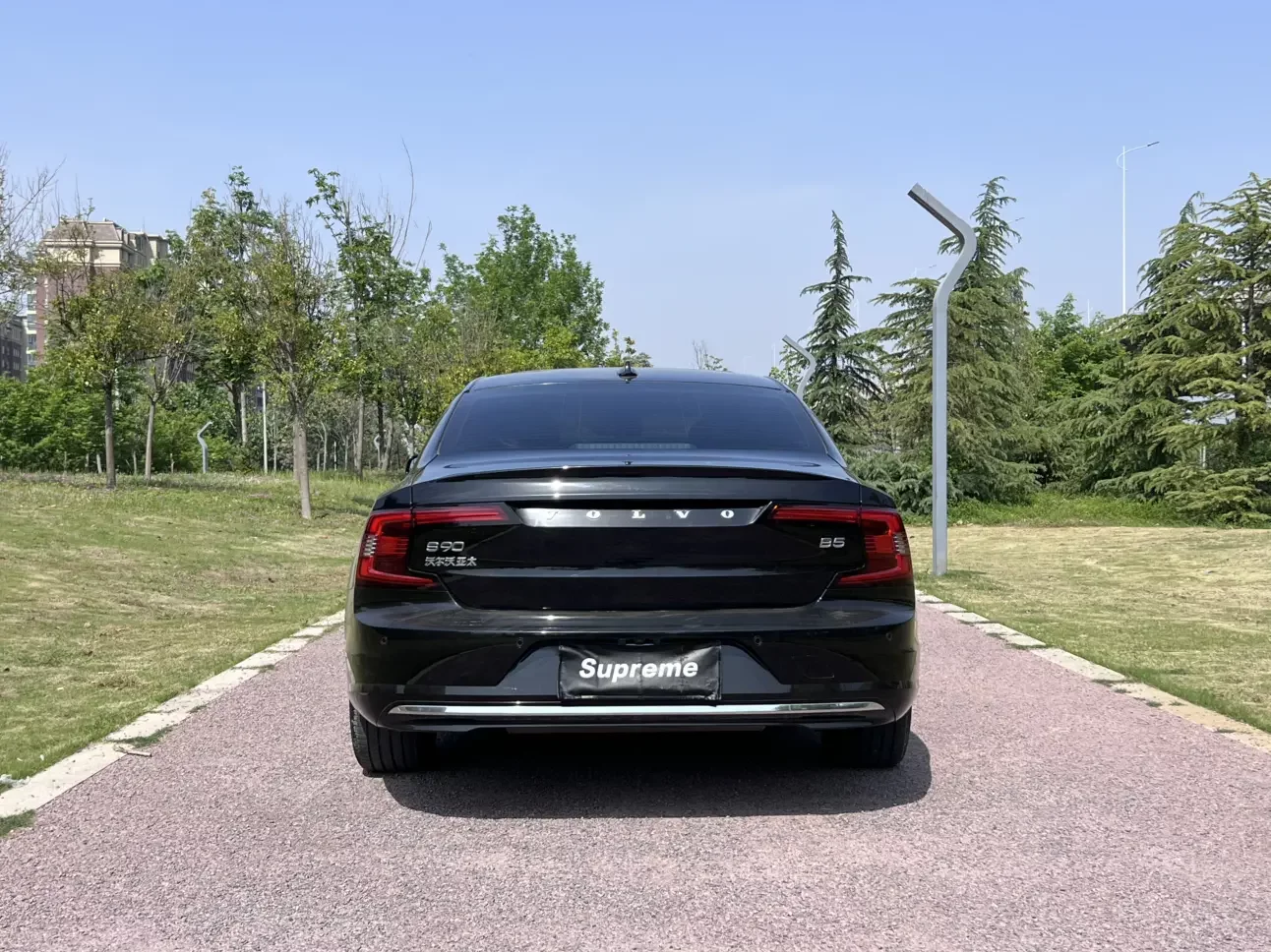 Volvo S90