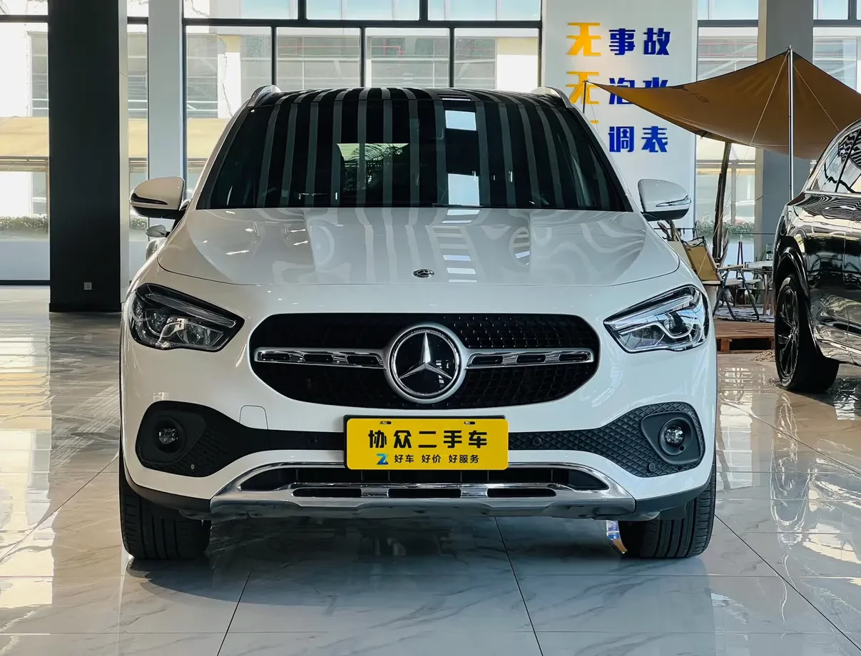 Mercedes-Benz GLA