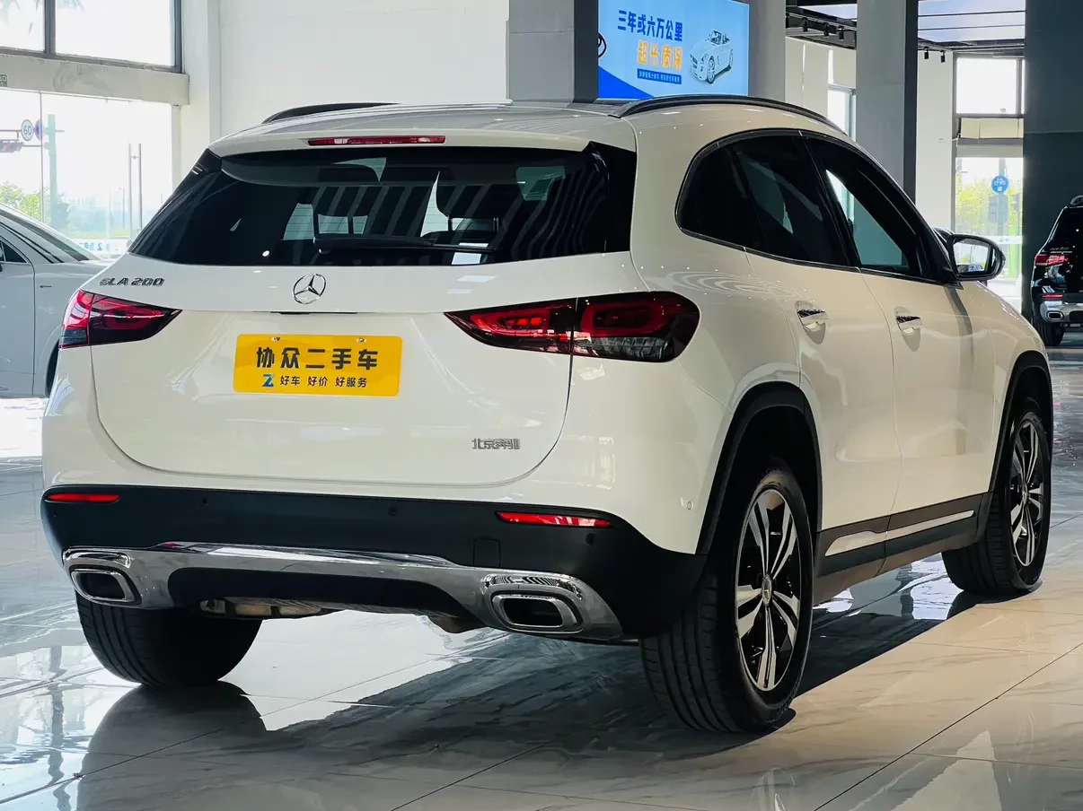 Mercedes-Benz GLA
