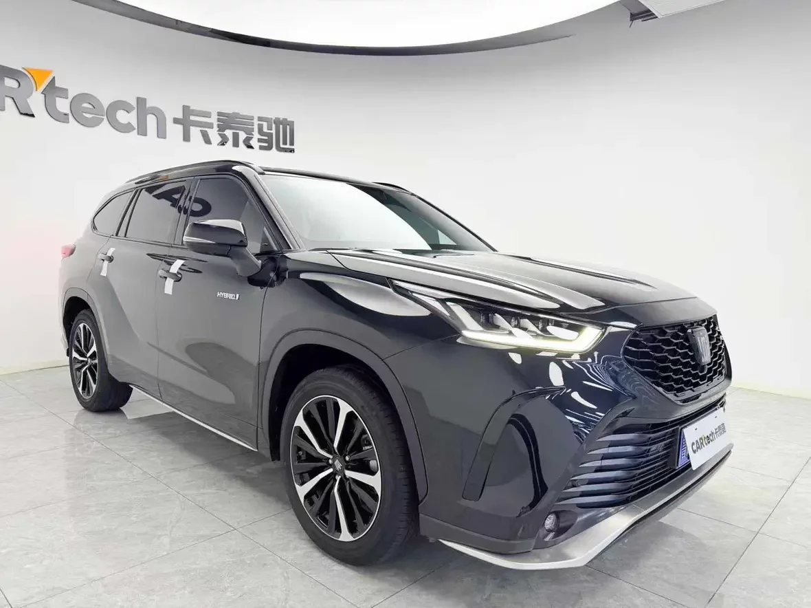 Toyota Crown Kluger