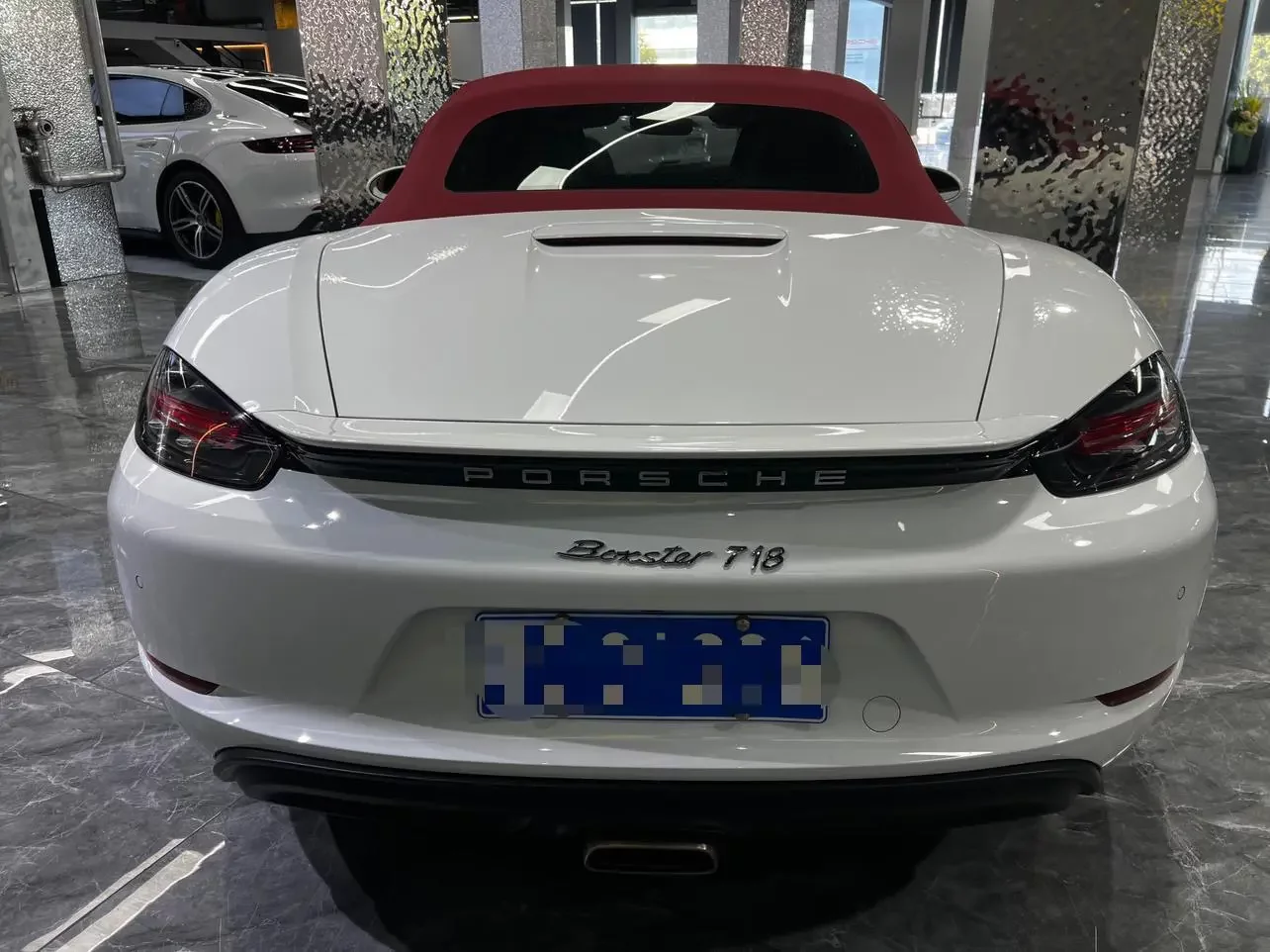 Porsche 718
