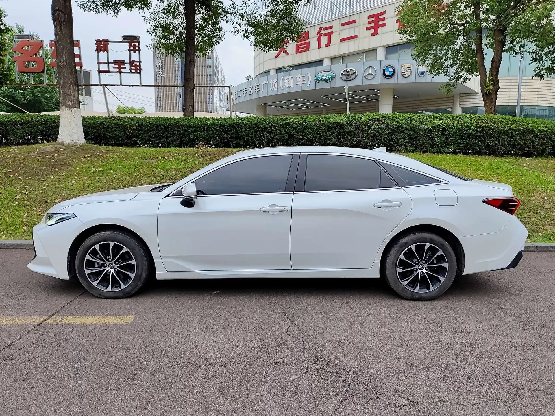 Toyota Avalon