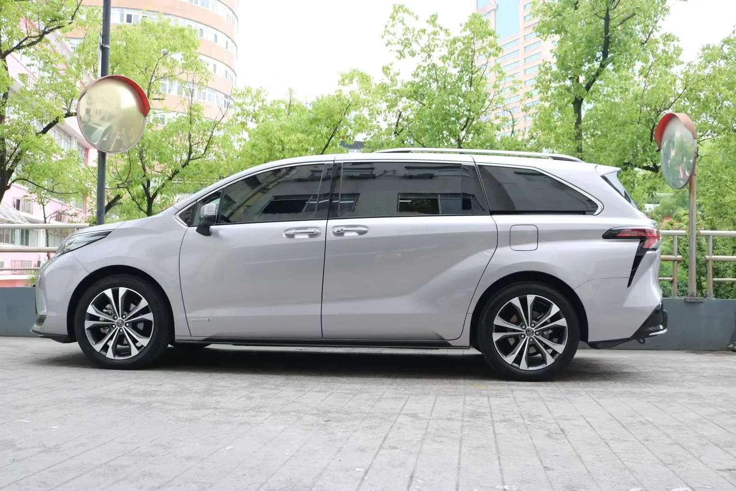 Toyota Granvia
