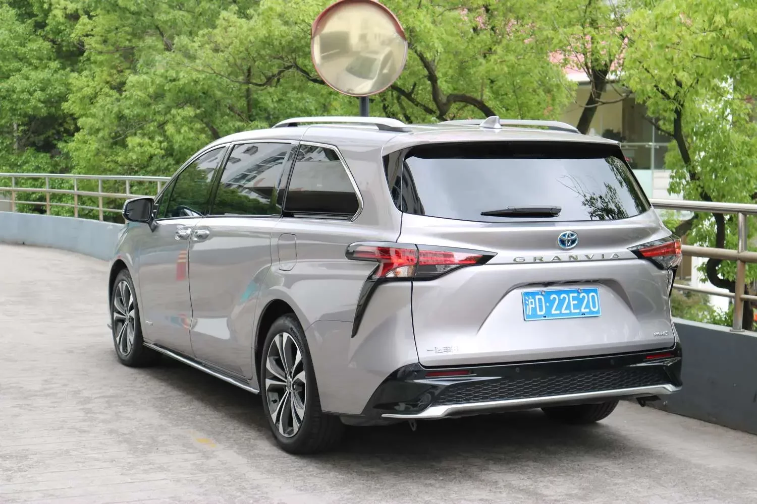 Toyota Granvia