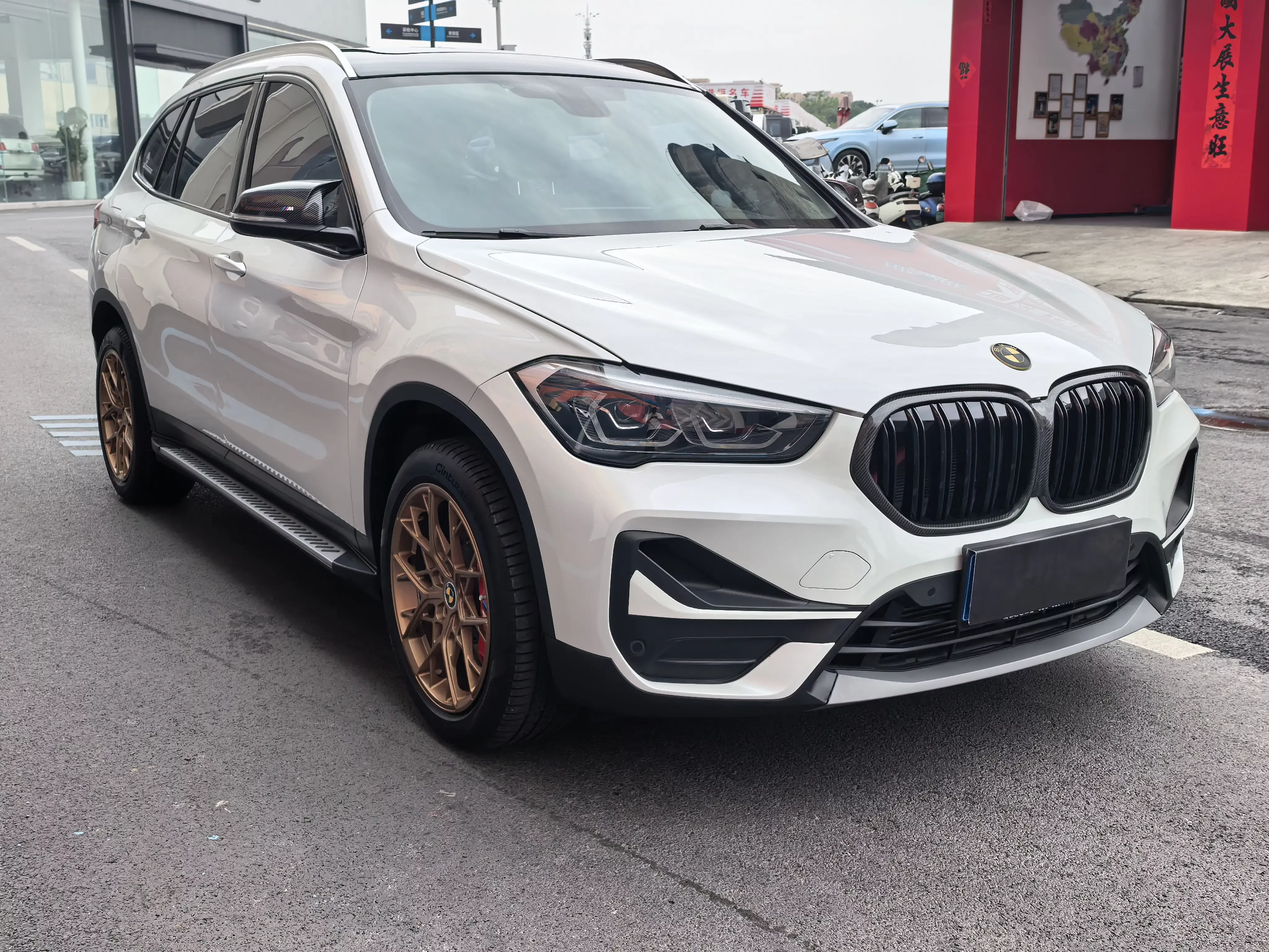 BMW X1