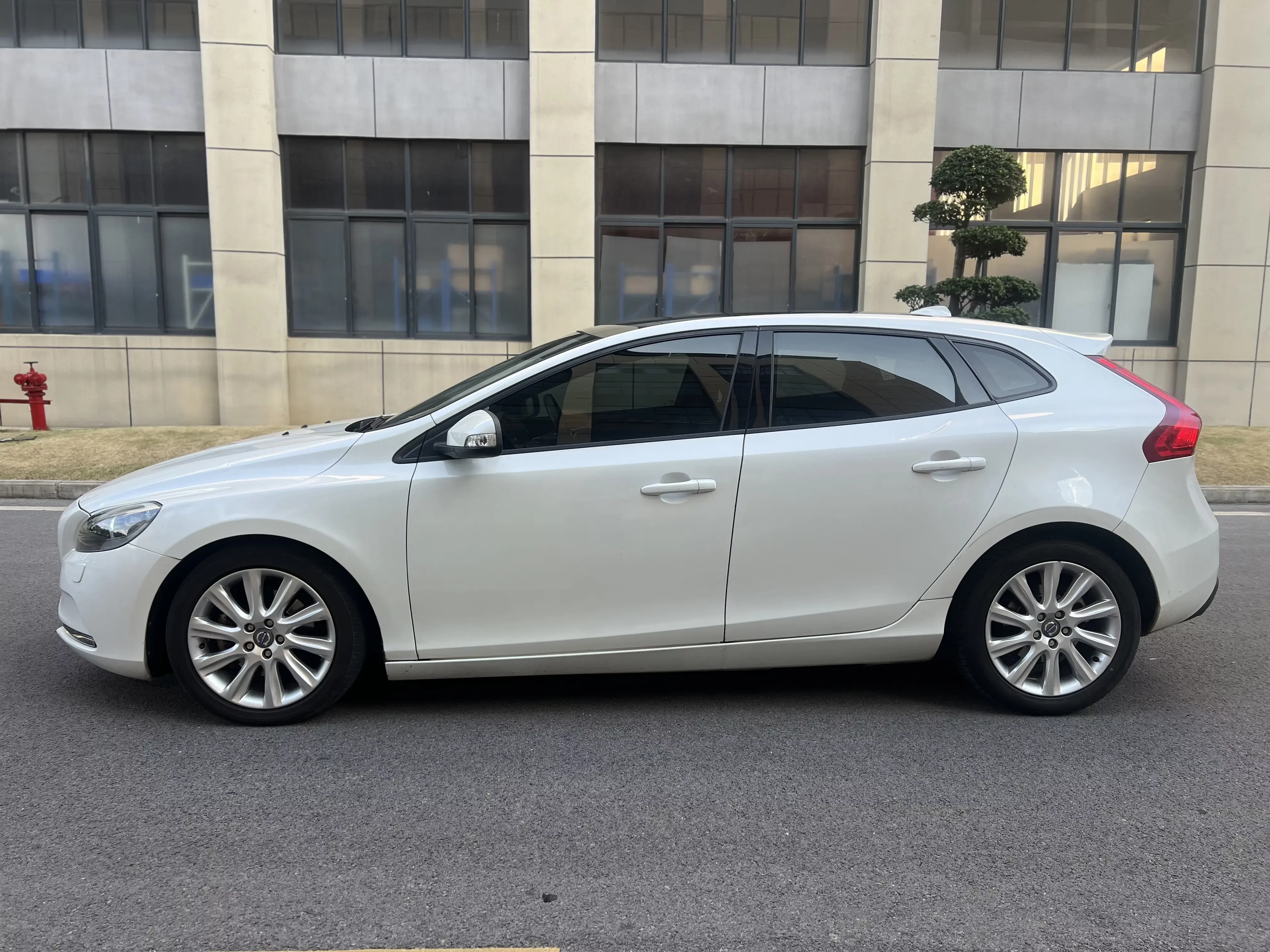 Volvo V40