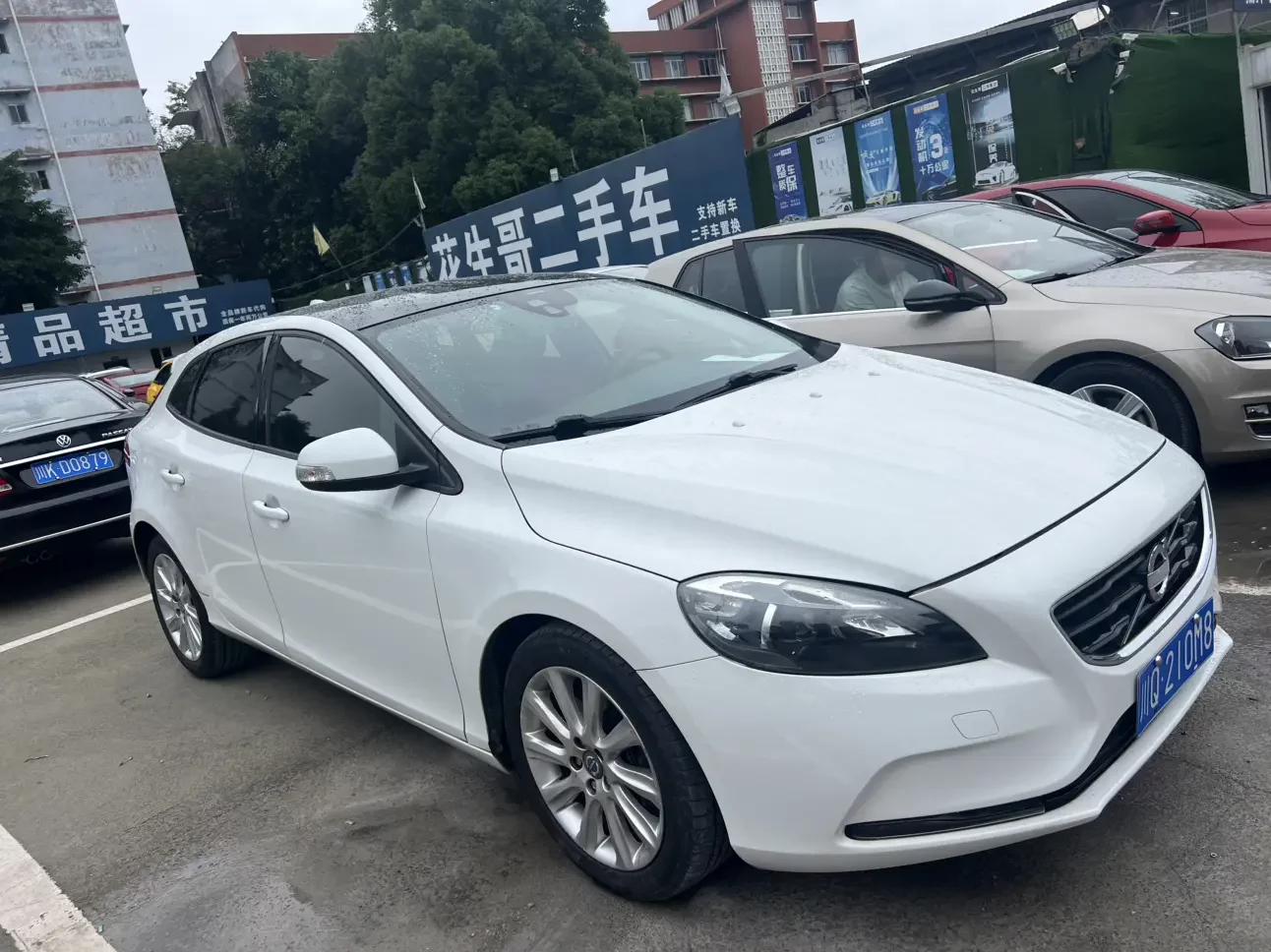 Volvo V40