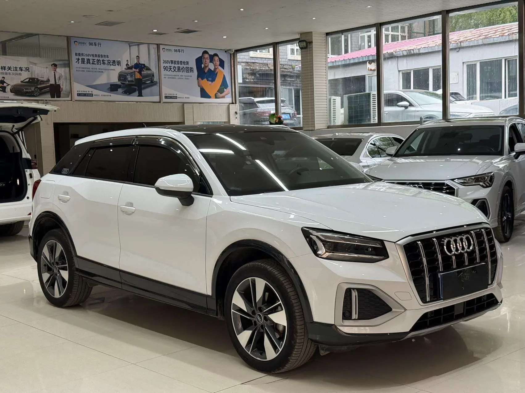 Audi Q2L