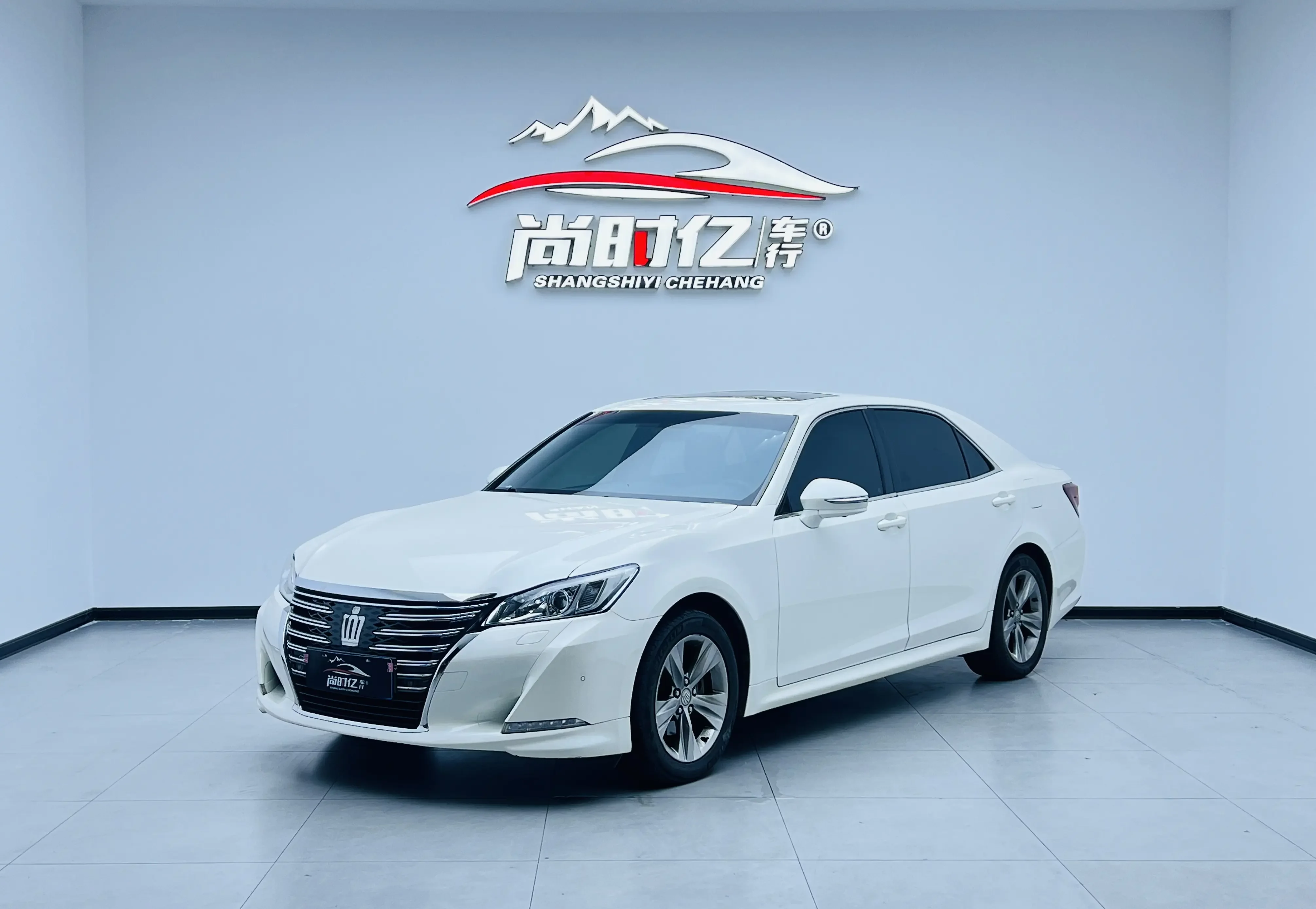 Toyota crown