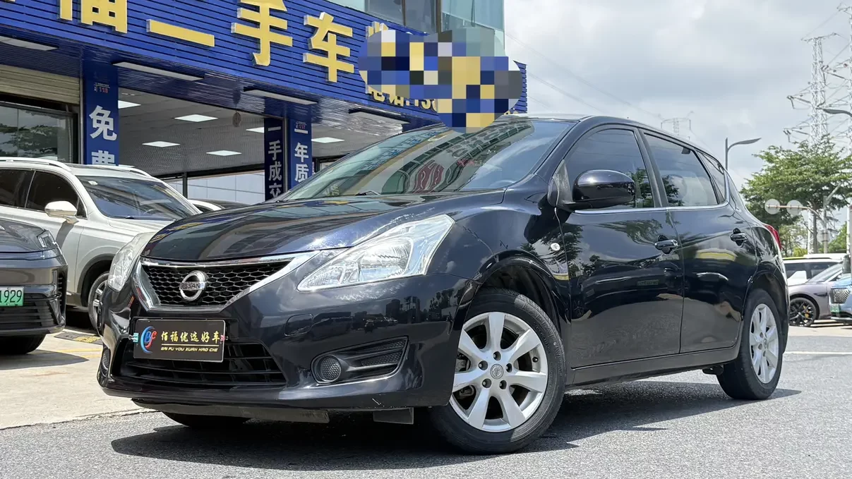 Nissan Tiida