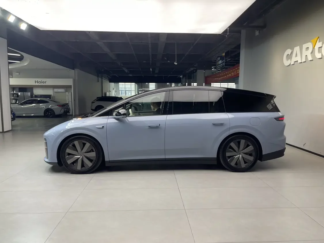 Li Ideal i8