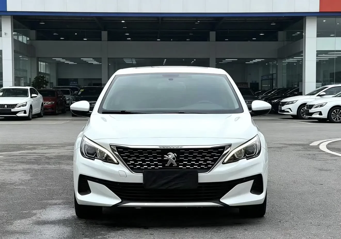 Peugeot 408