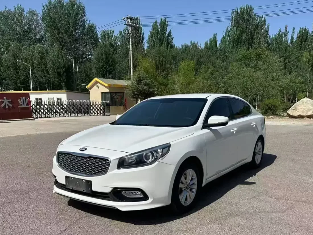 Kia K4