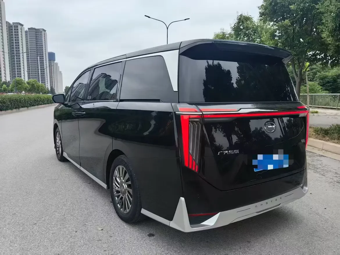 GAC Trumpchi M8