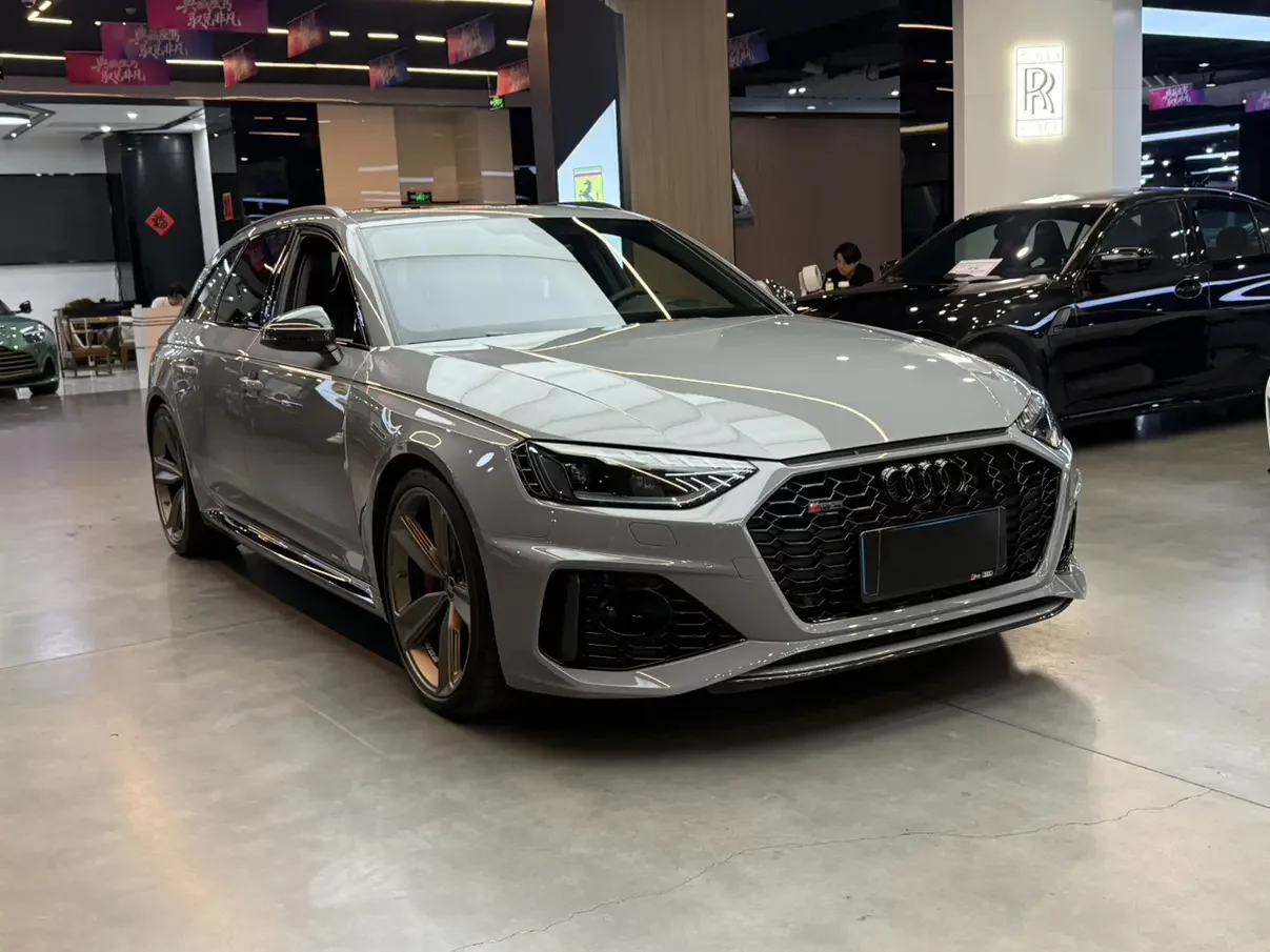 Audi RS 4