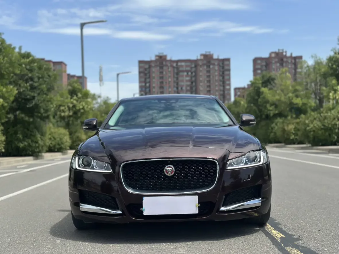 Jaguar XFL