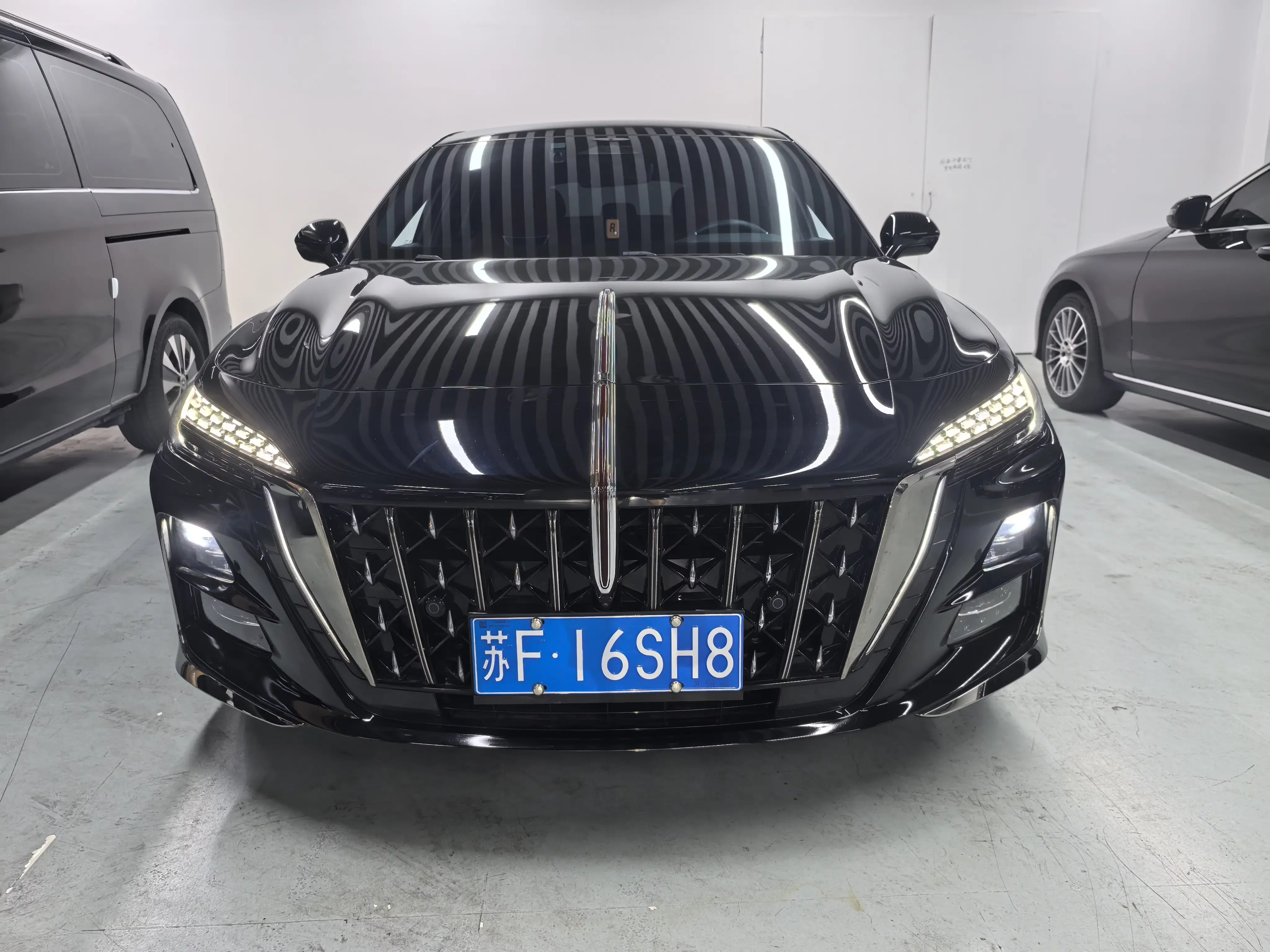 Hongqi H6