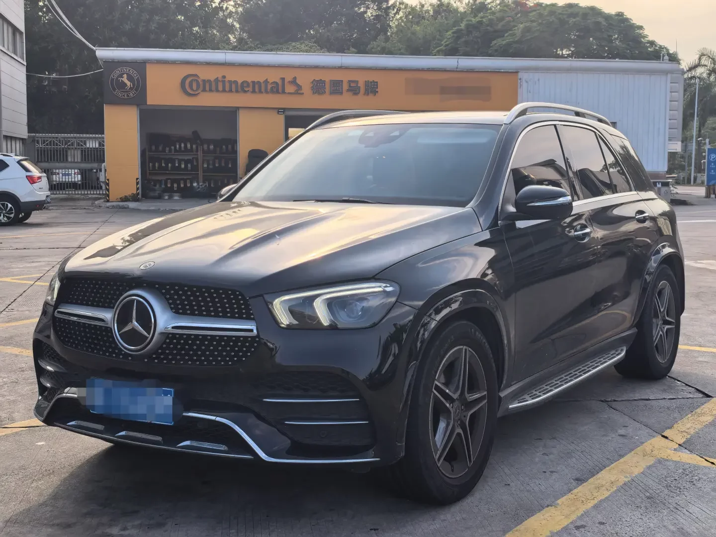 Mercedes-Benz GLE (Imported)