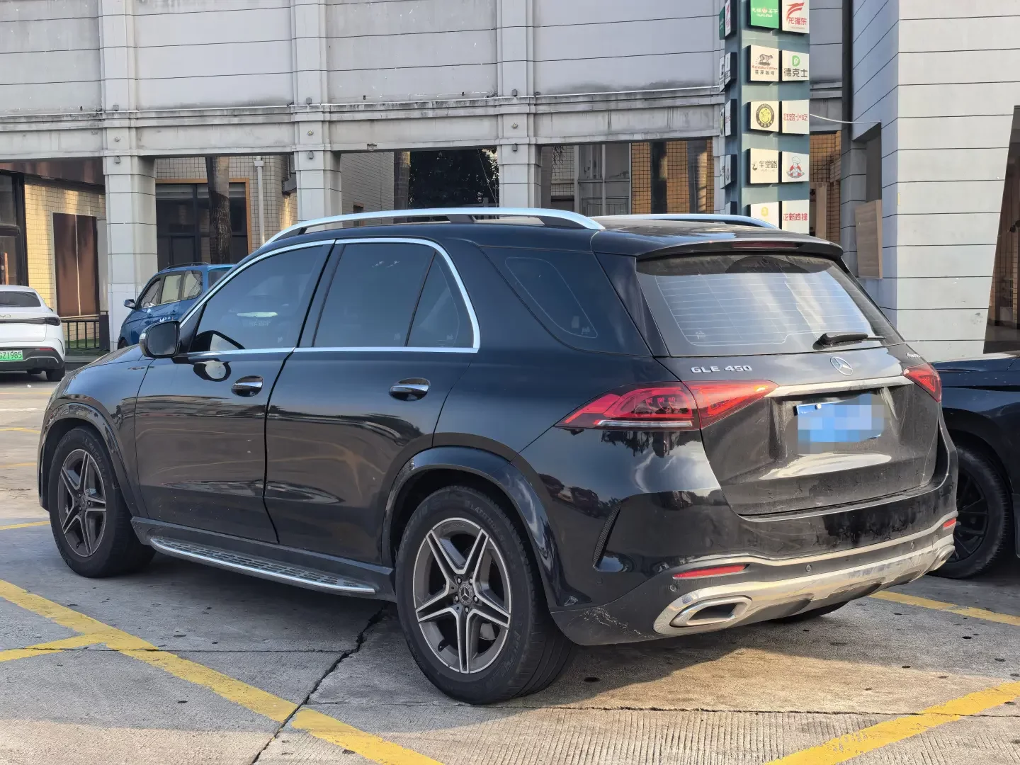Mercedes-Benz GLE (Imported)
