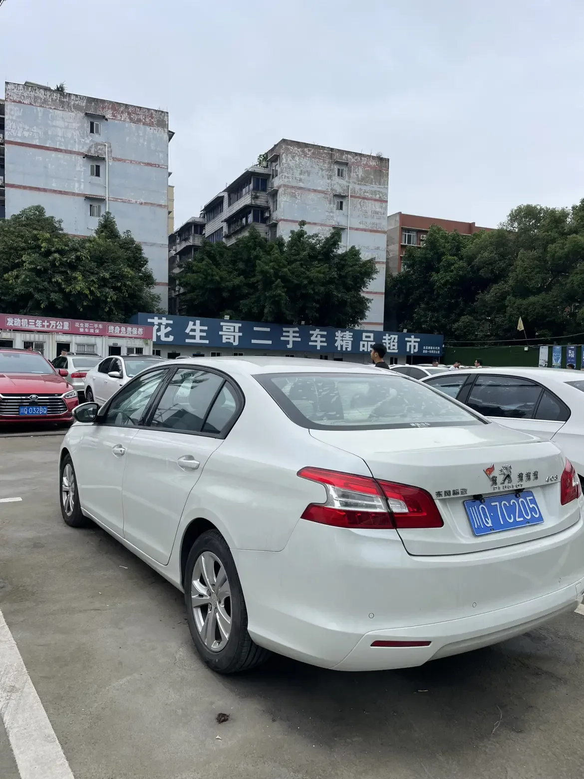 Peugeot 408